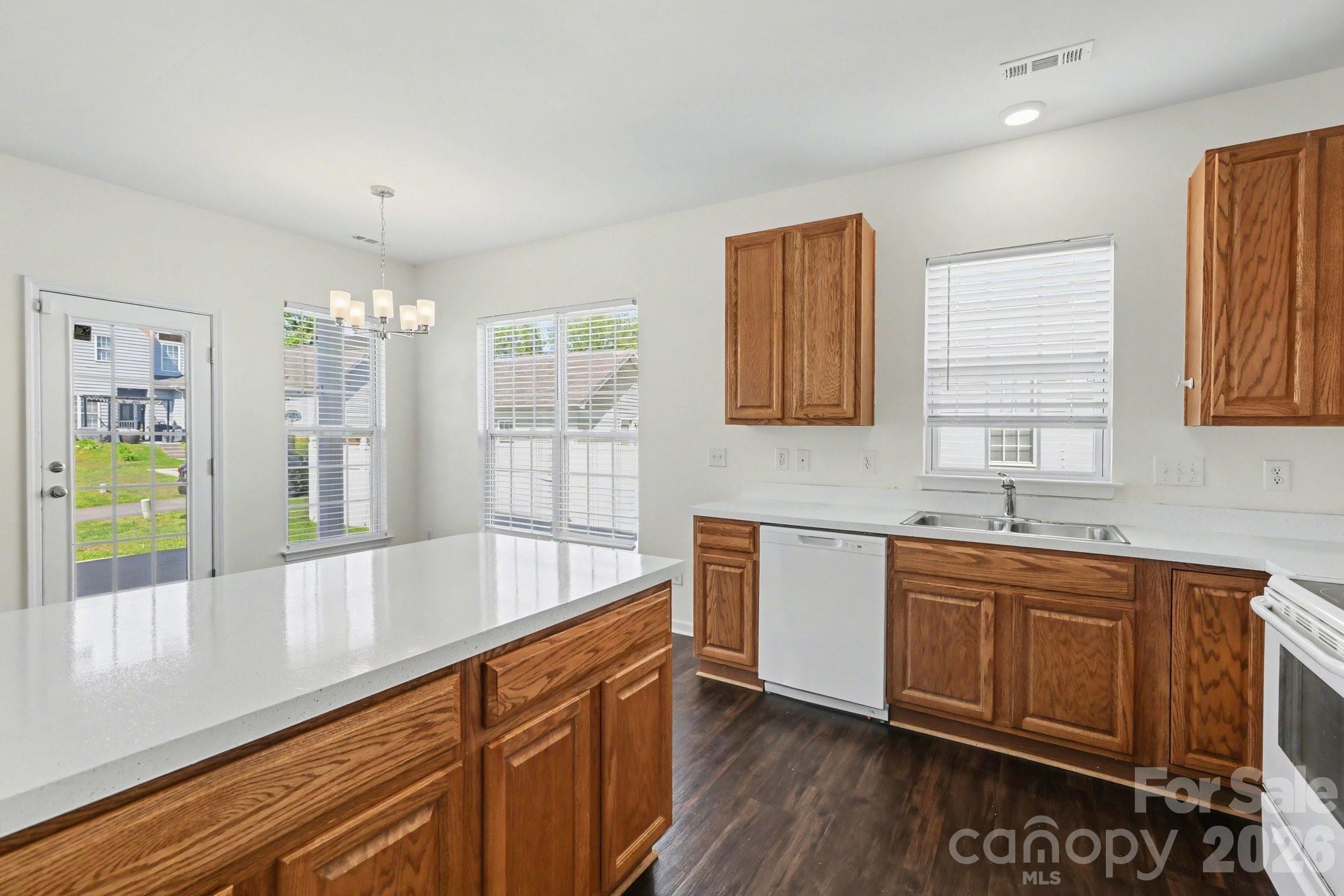 4134 Vance Road N — Huntersville