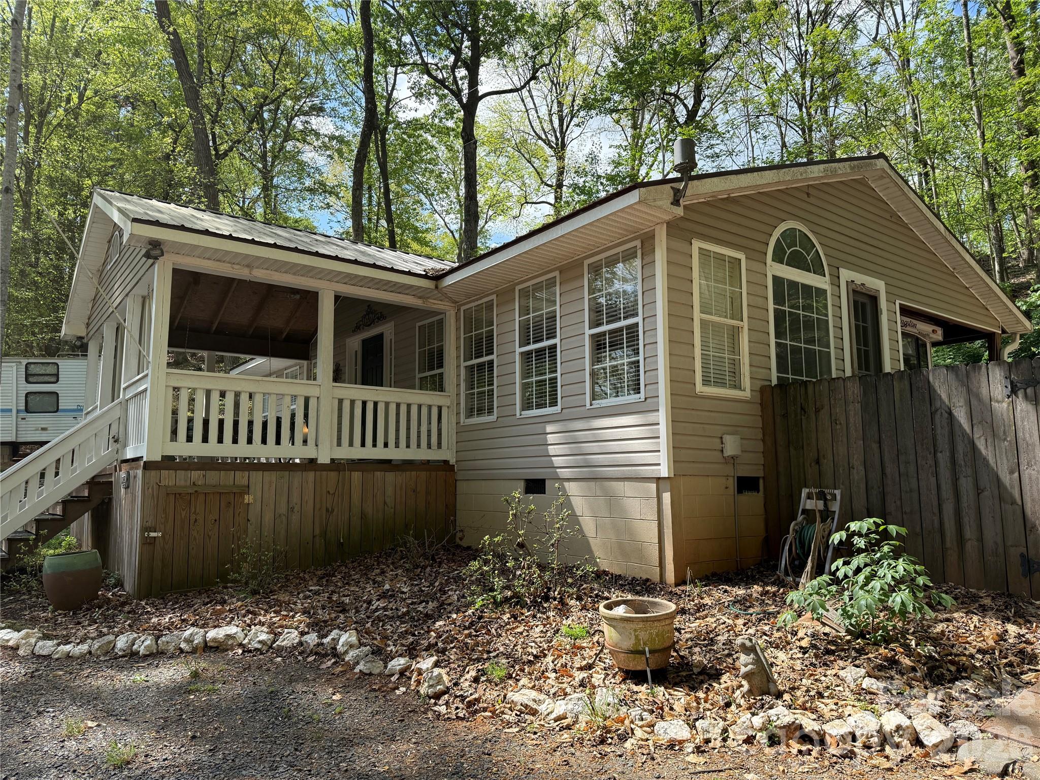 113/115 Indian Harbor Circle #E234/235 — Mount Gilead