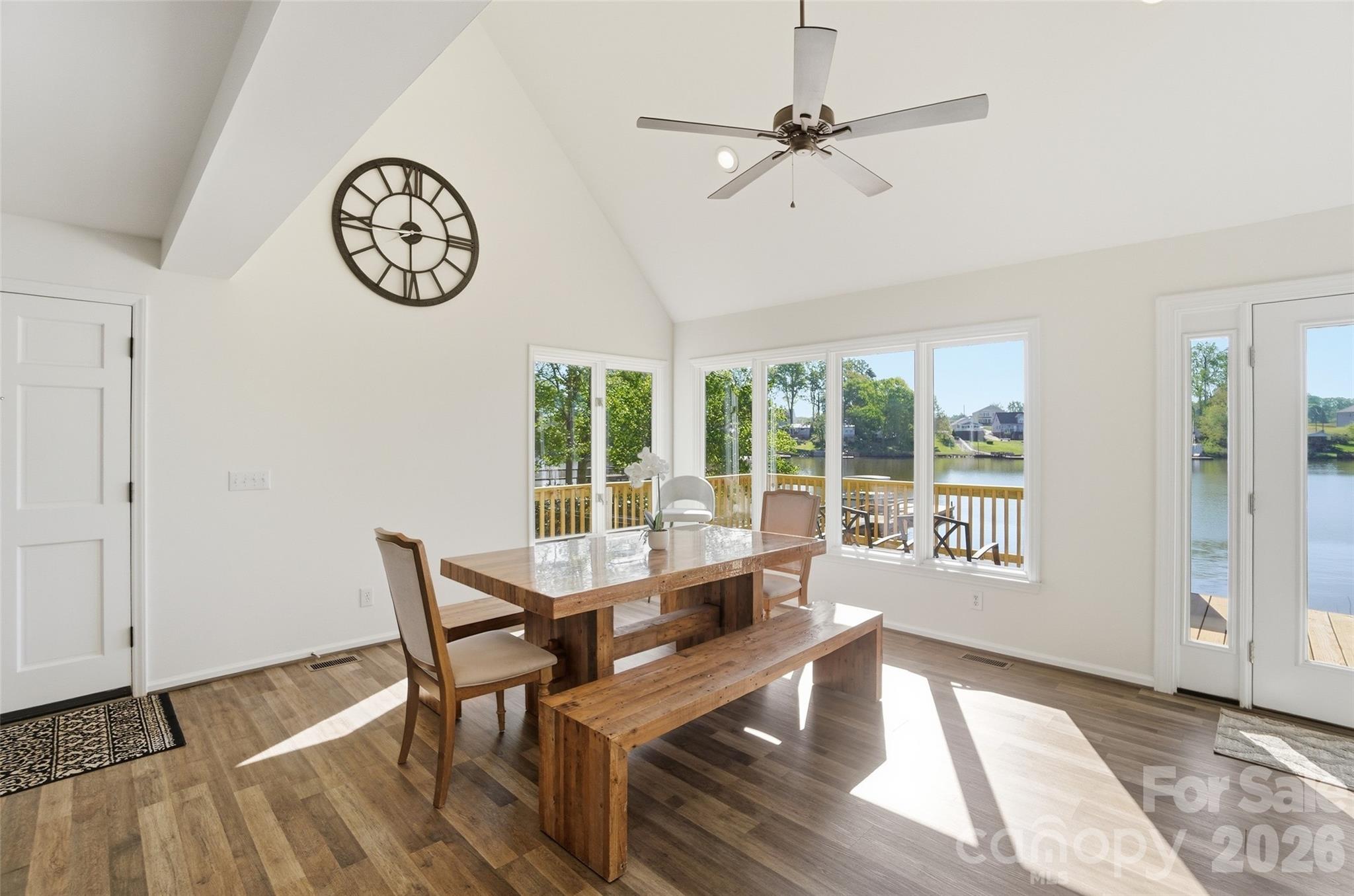 449 Island View Drive — Lexington