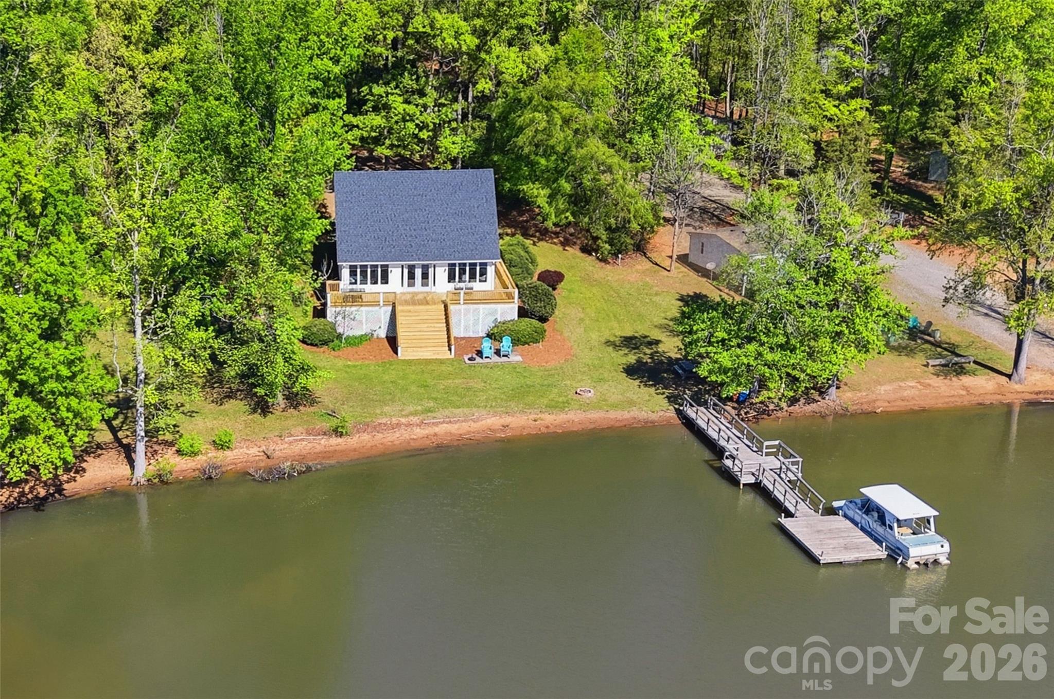449 Island View Drive — Lexington