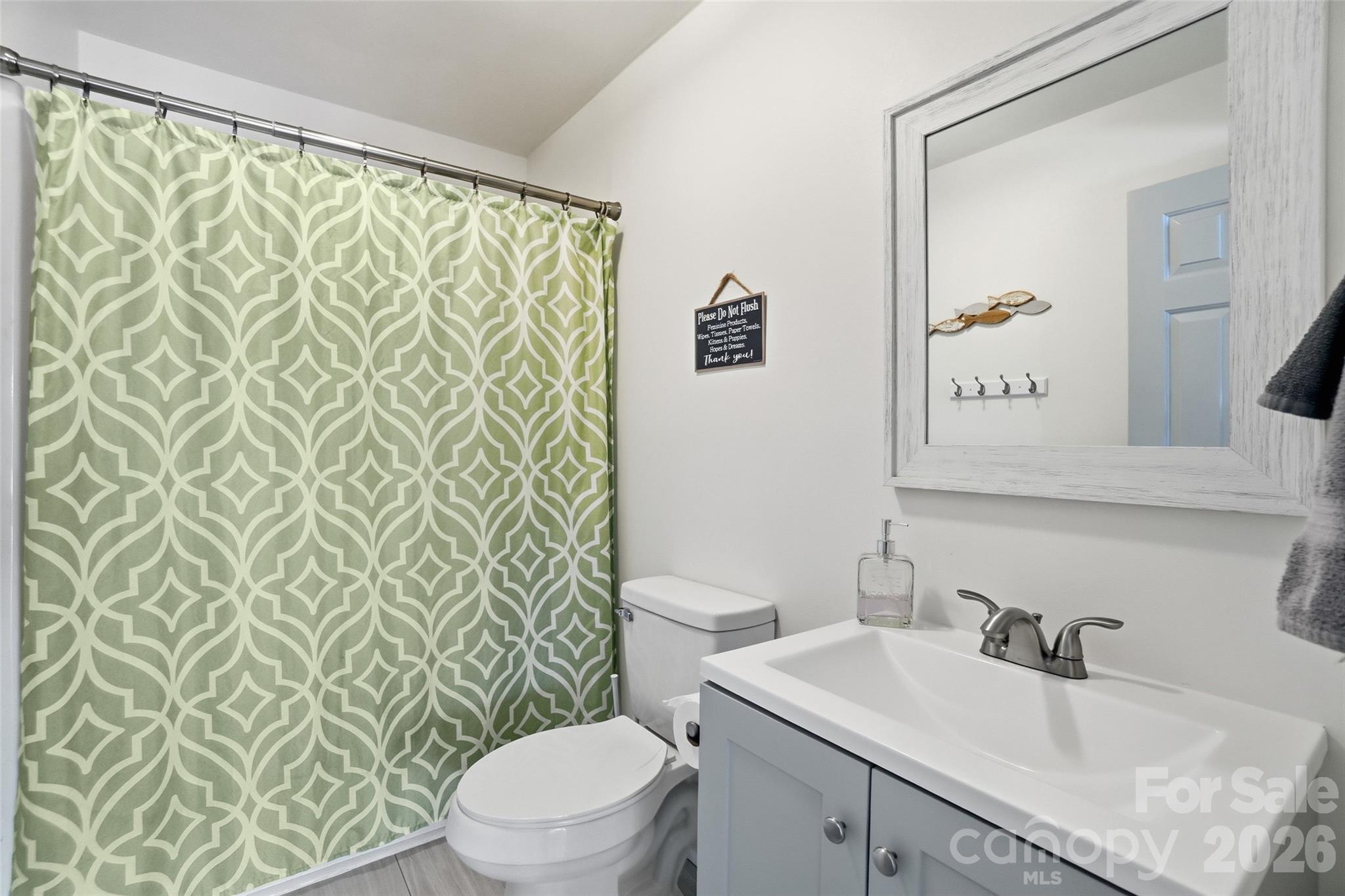 449 Island View Drive — Lexington