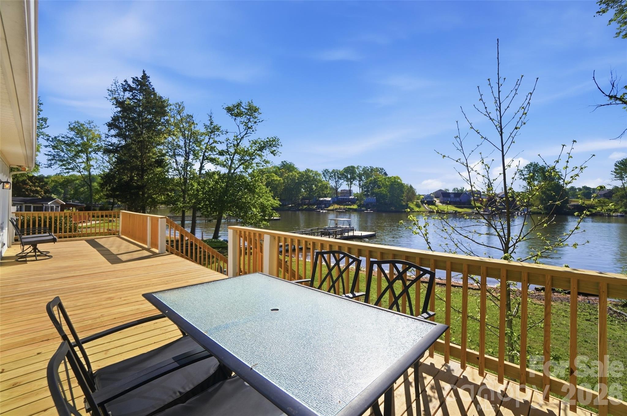 449 Island View Drive — Lexington