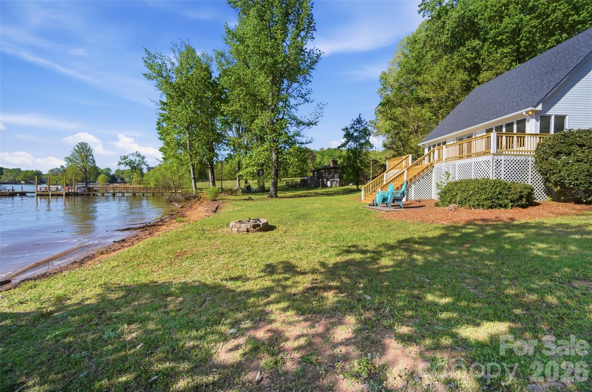 449 Island View Drive — Lexington