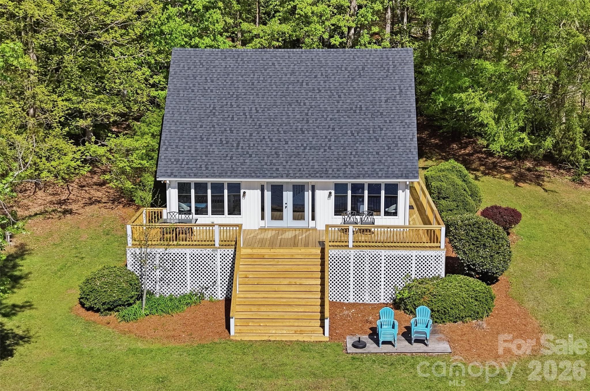 449 Island View Drive — Lexington