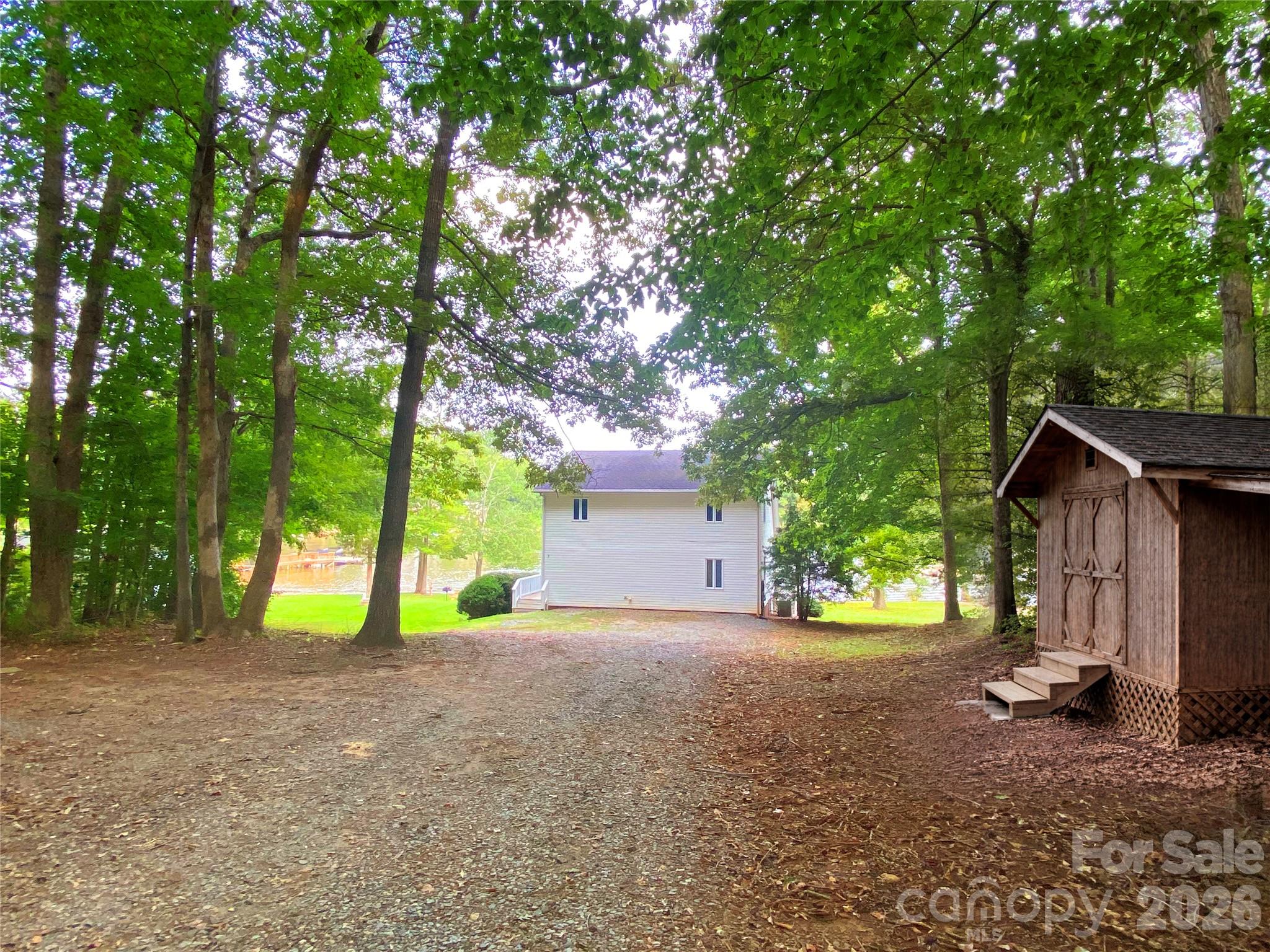 449 Island View Drive — Lexington