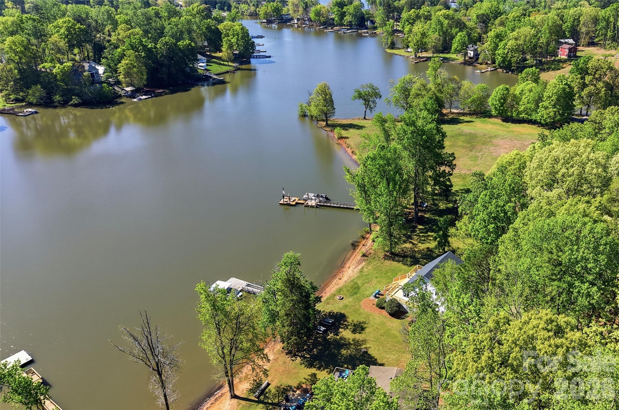 449 Island View Drive — Lexington