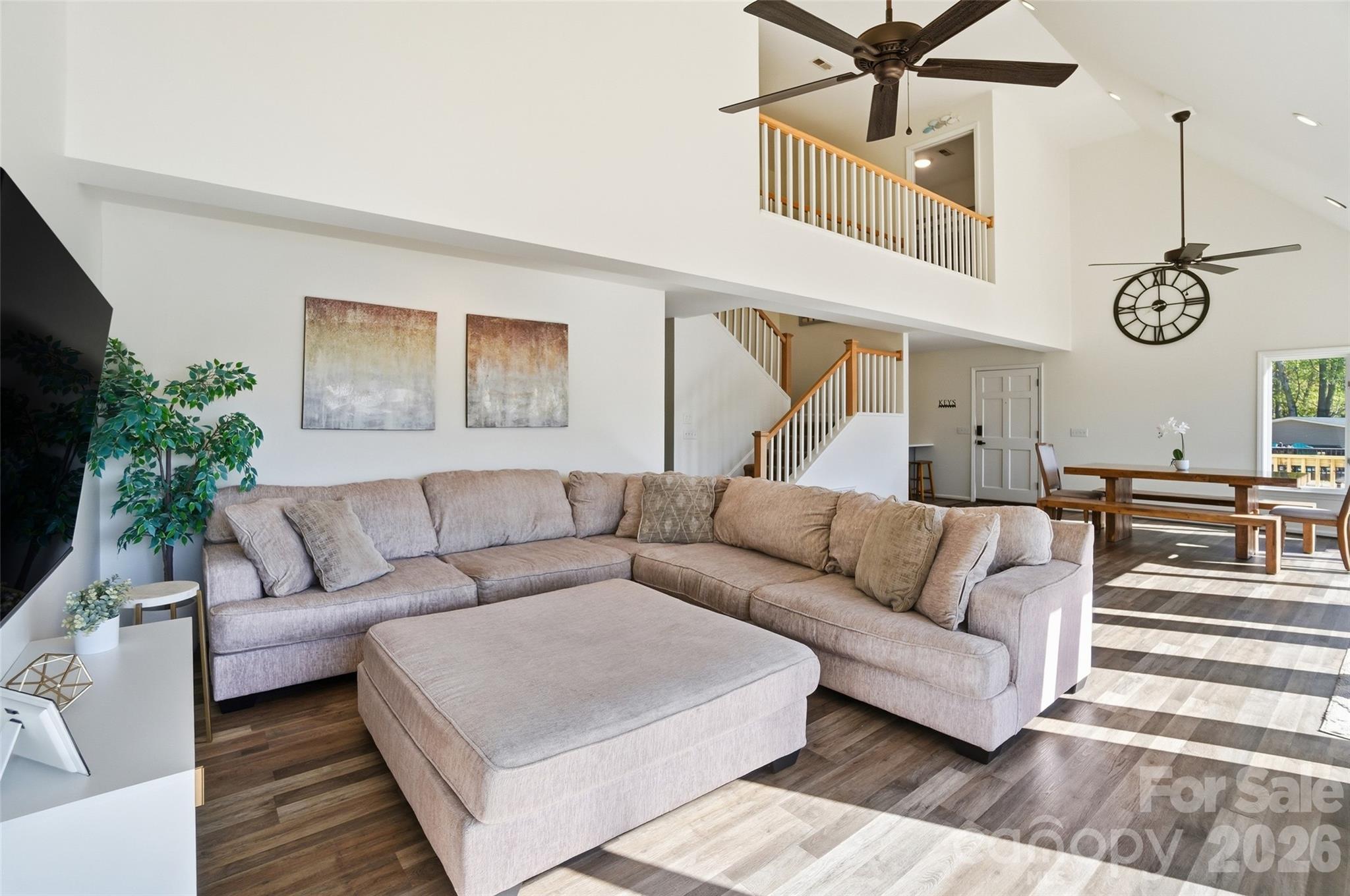 449 Island View Drive — Lexington