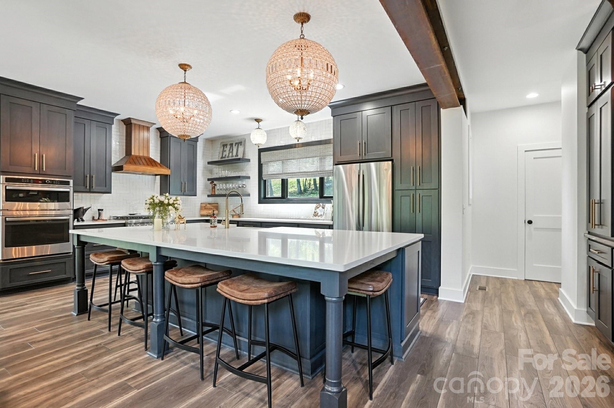 727 Riverwind Drive — Lansing