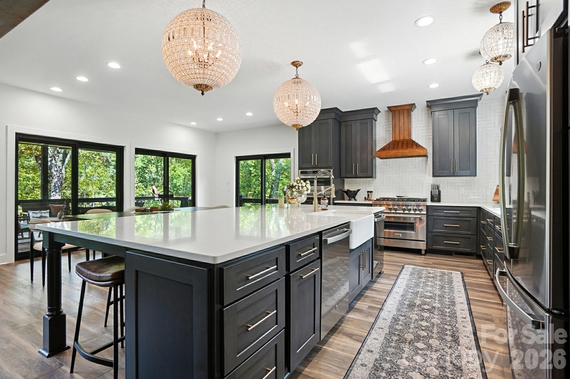 727 Riverwind Drive — Lansing