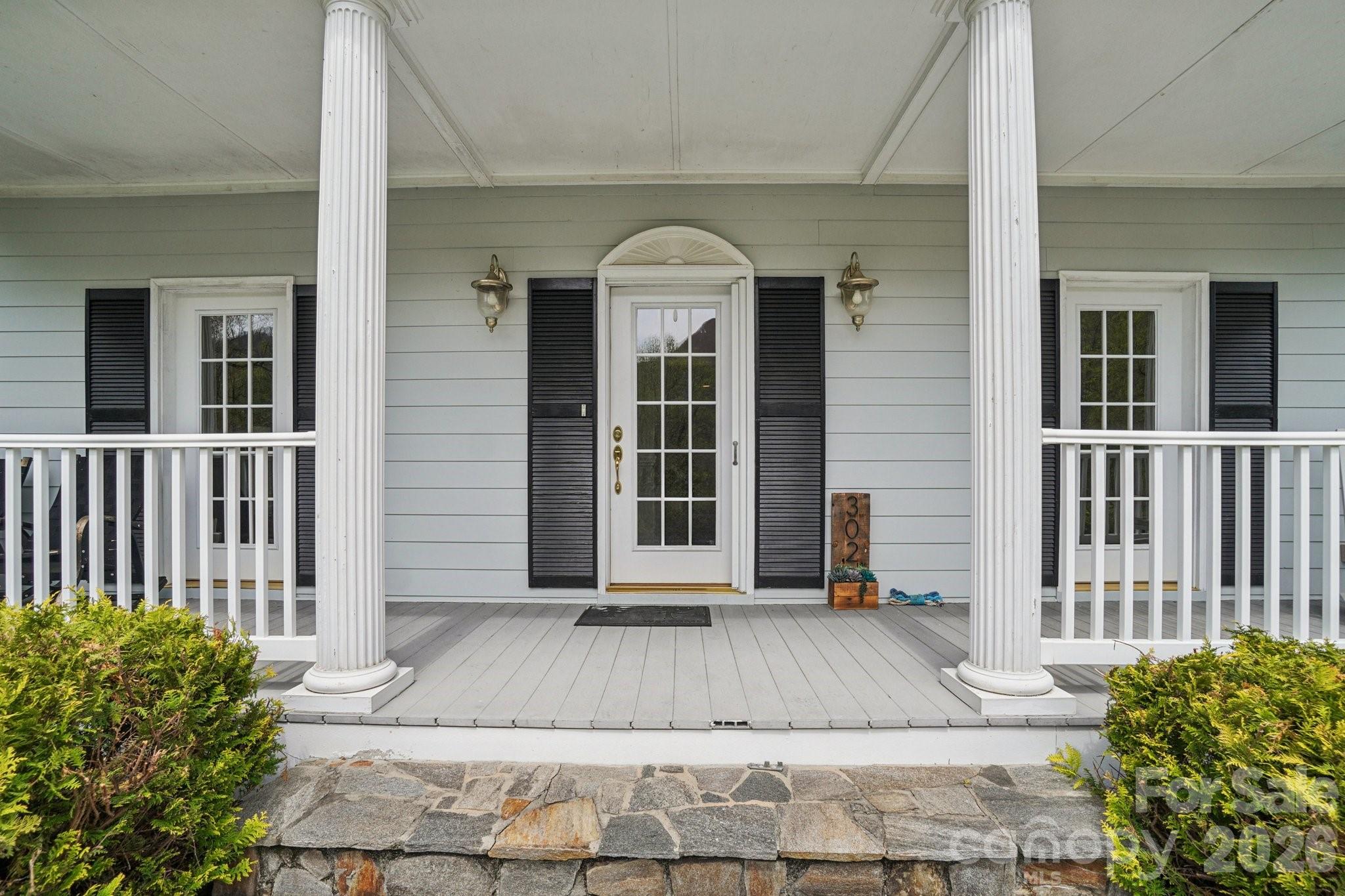 302 Davy Crockett Drive — Maggie Valley