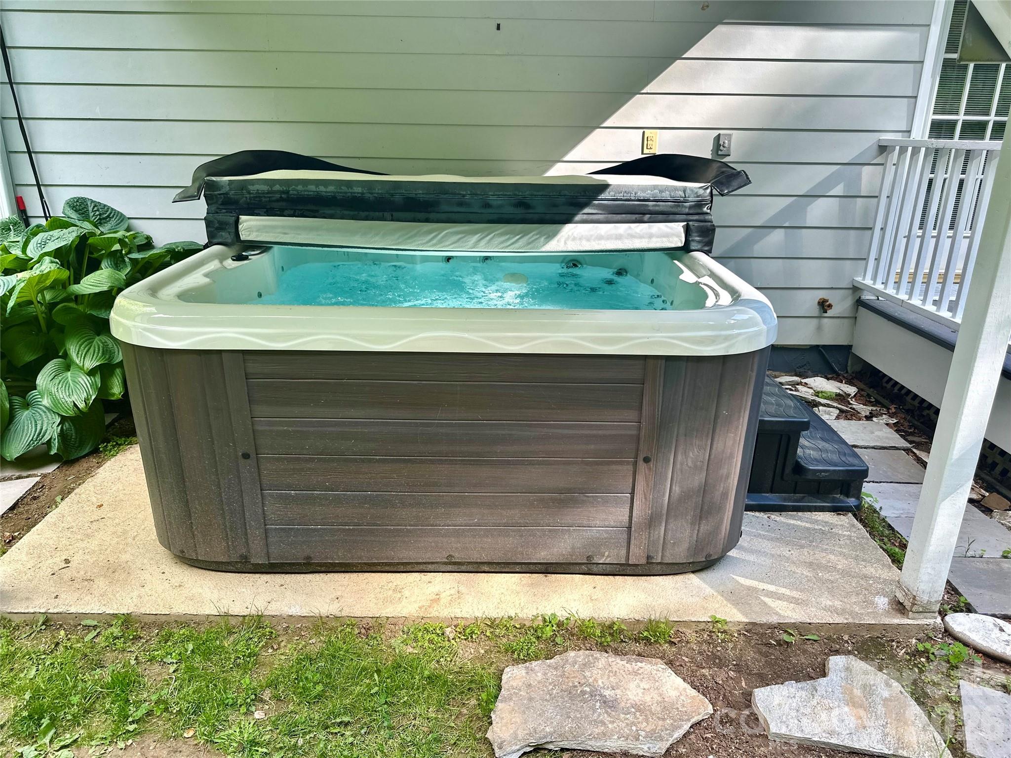 302 Davy Crockett Drive — Maggie Valley