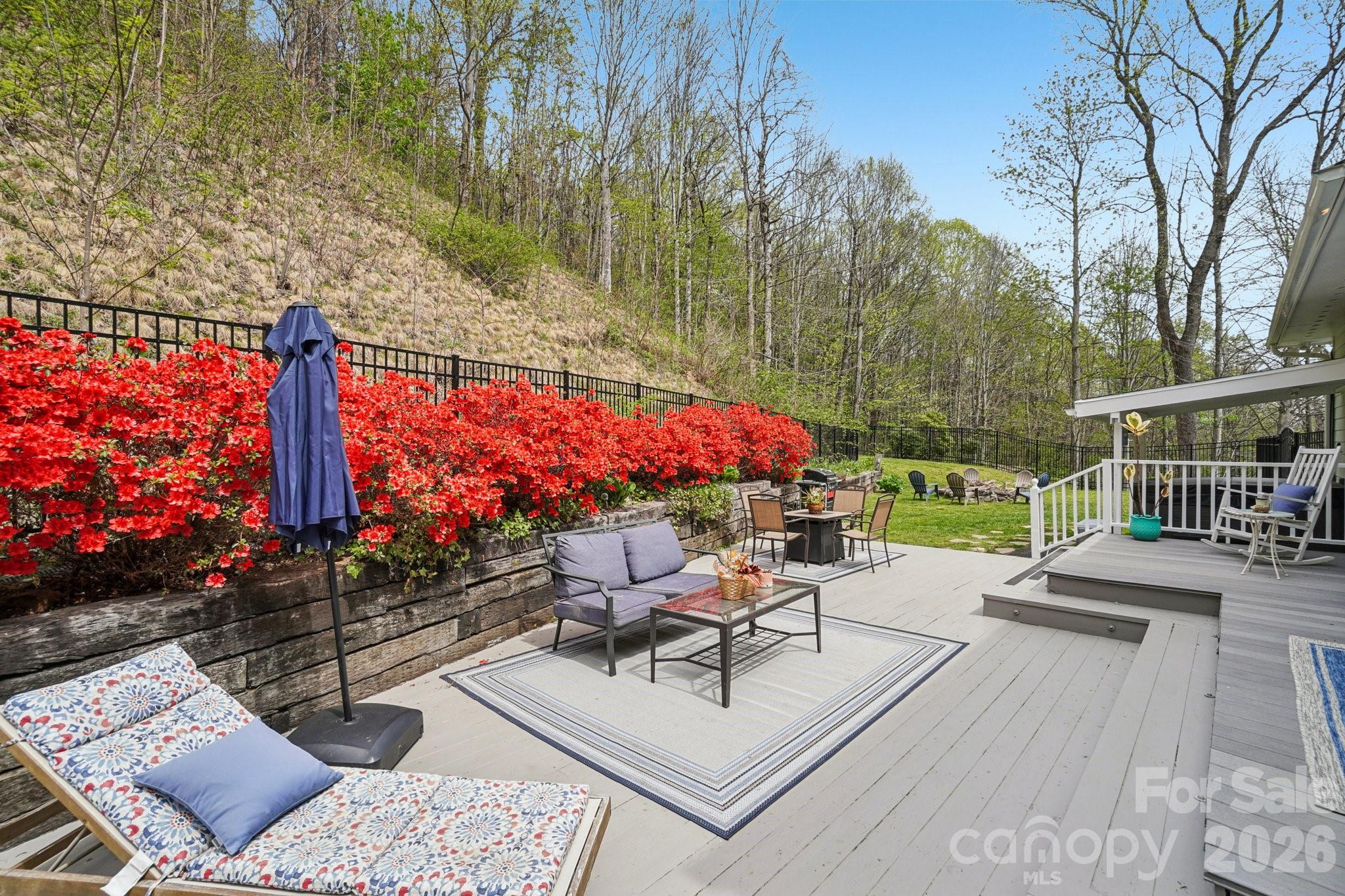 302 Davy Crockett Drive — Maggie Valley