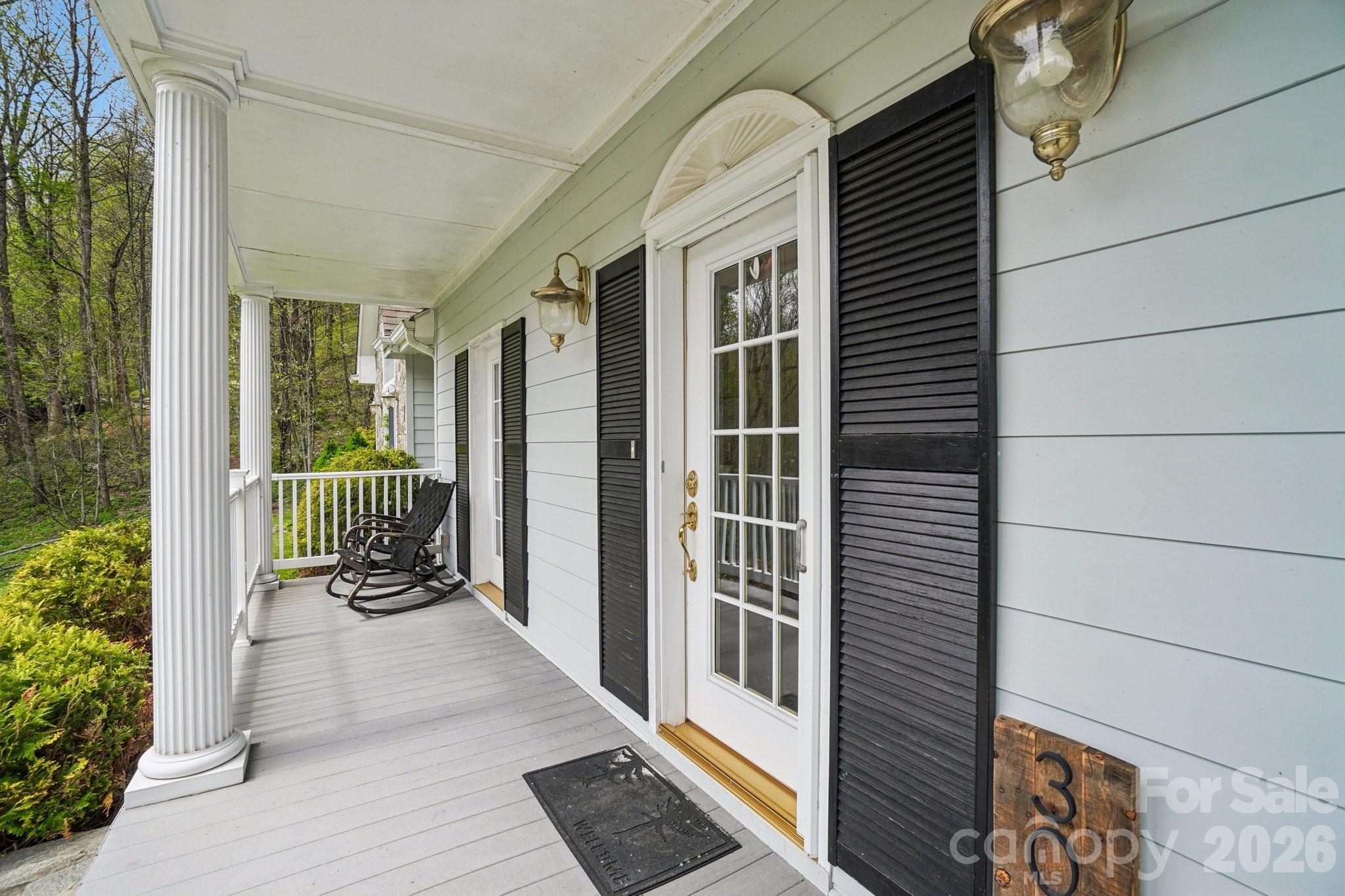 302 Davy Crockett Drive — Maggie Valley