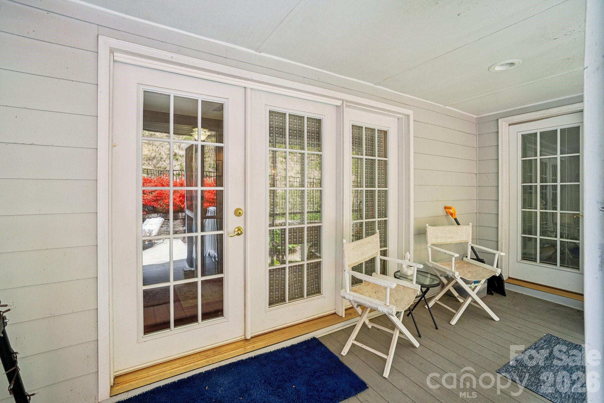 302 Davy Crockett Drive — Maggie Valley
