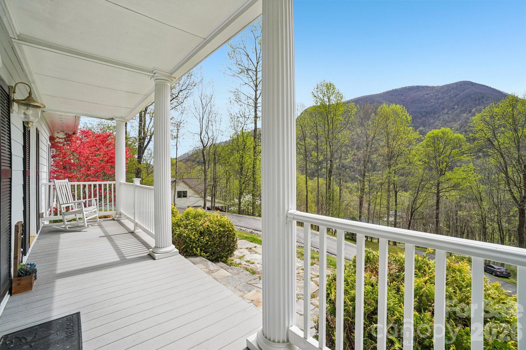 302 Davy Crockett Drive — Maggie Valley