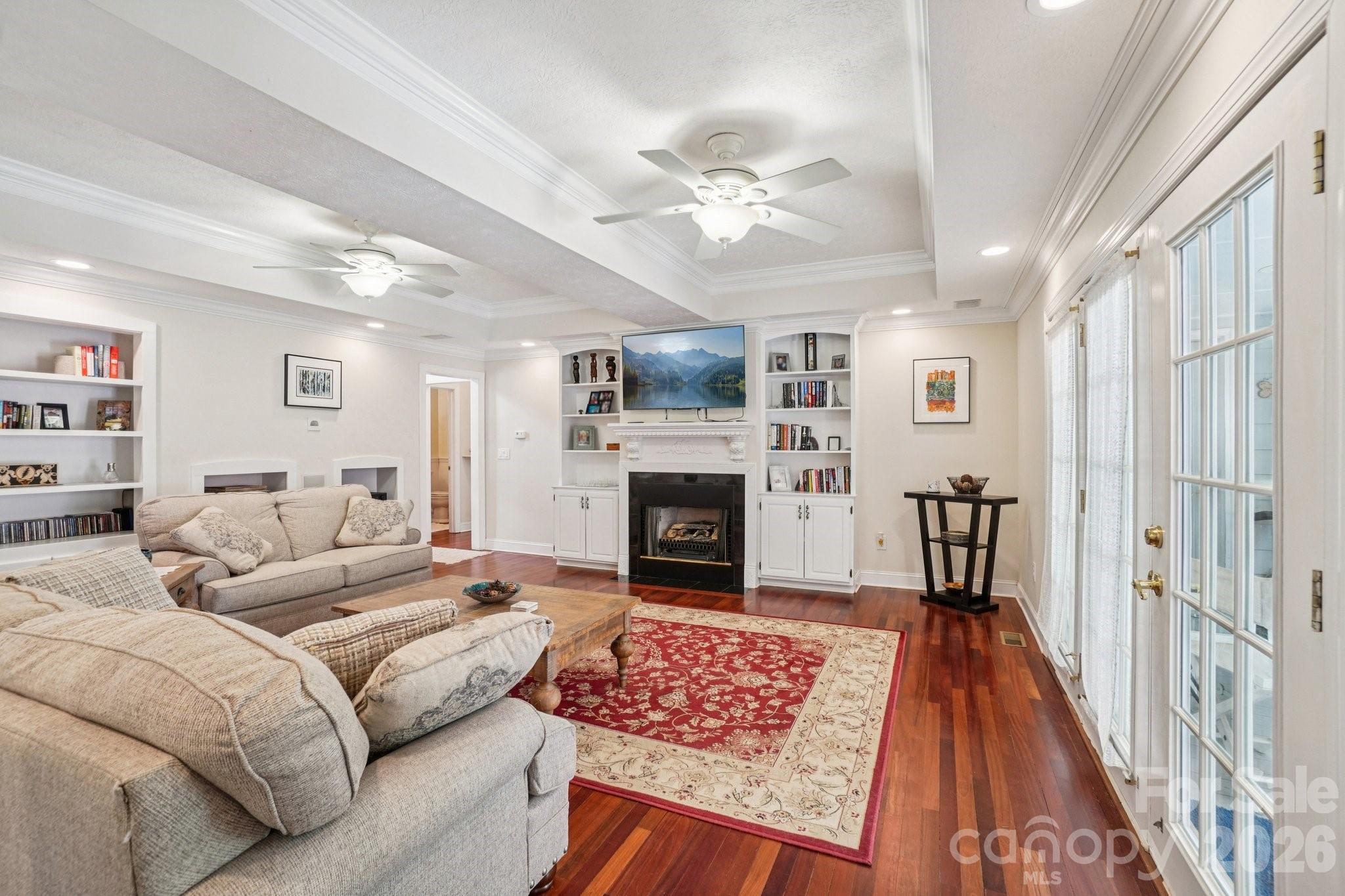 302 Davy Crockett Drive — Maggie Valley
