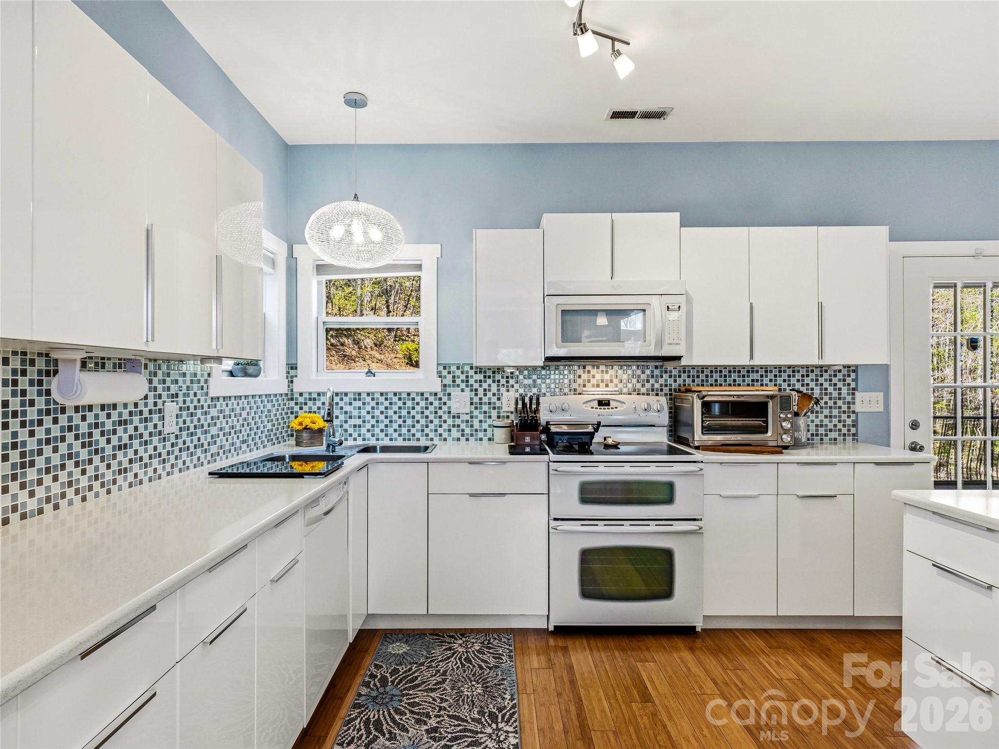 24 Sunnie Rae Lane — Candler