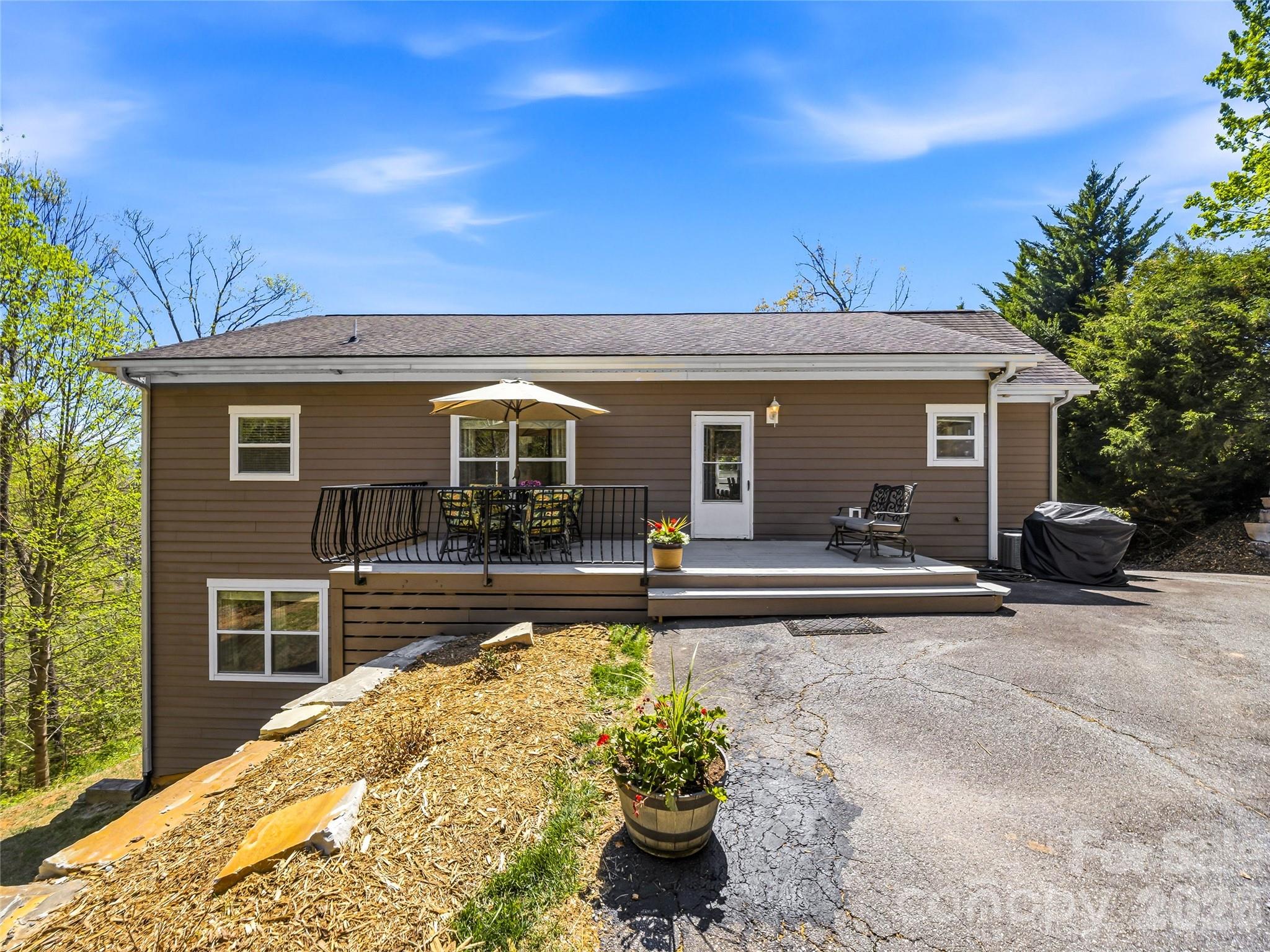 24 Sunnie Rae Lane — Candler