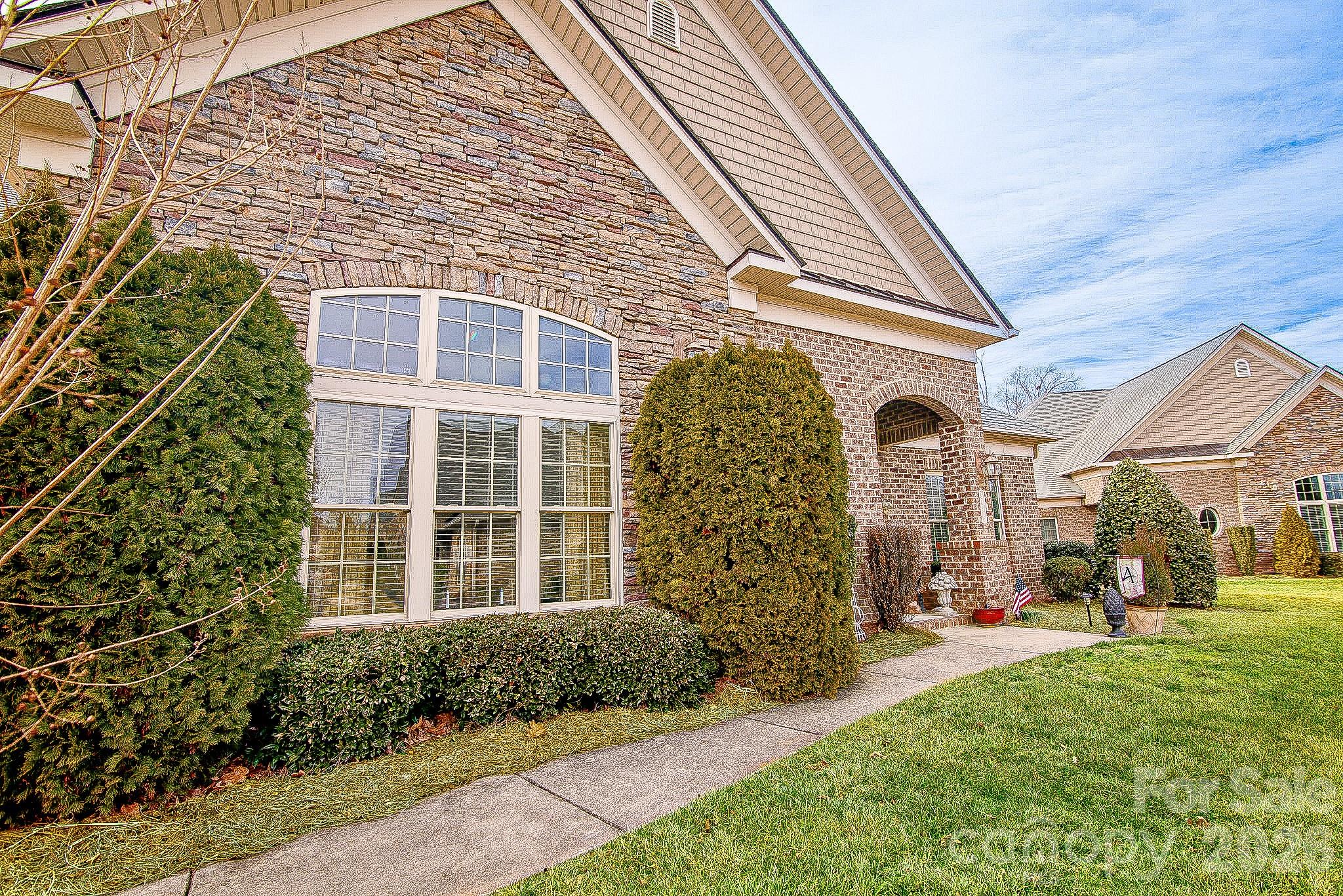 5416 Ggo Drive — Greensboro