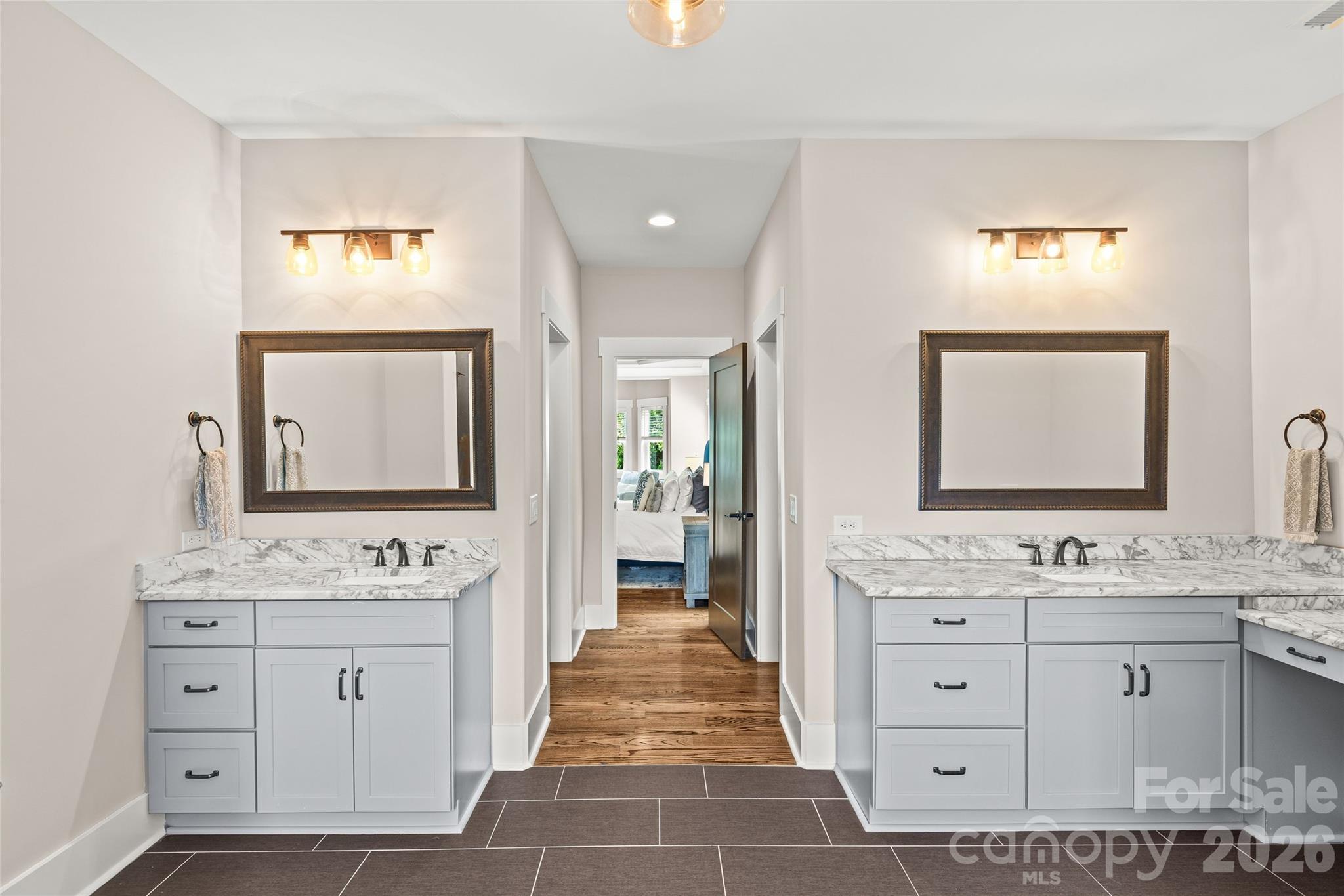 815 W Kingston Avenue — Charlotte