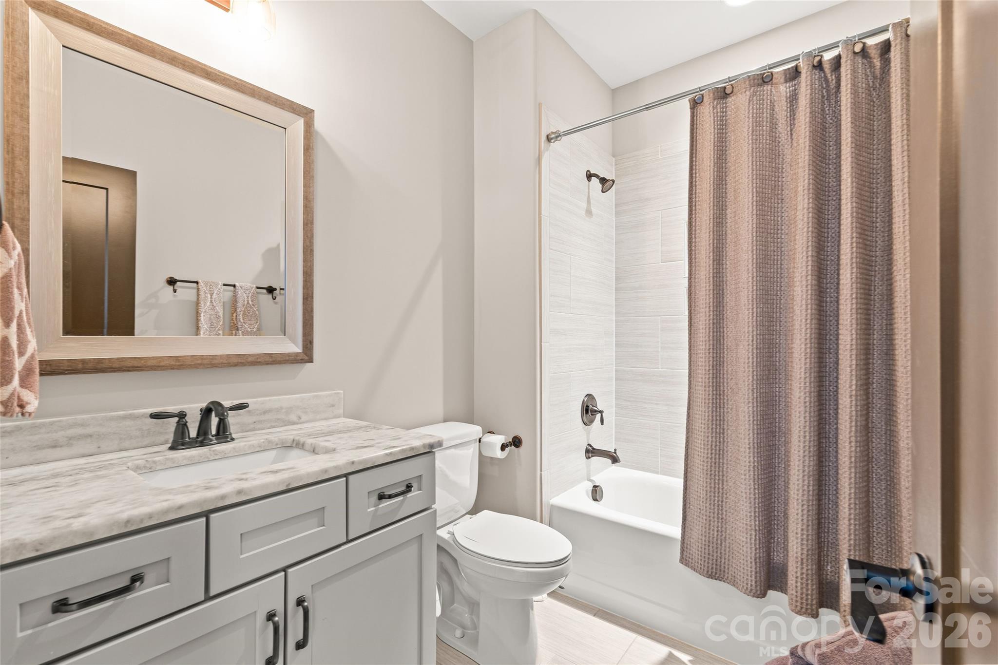 815 W Kingston Avenue — Charlotte
