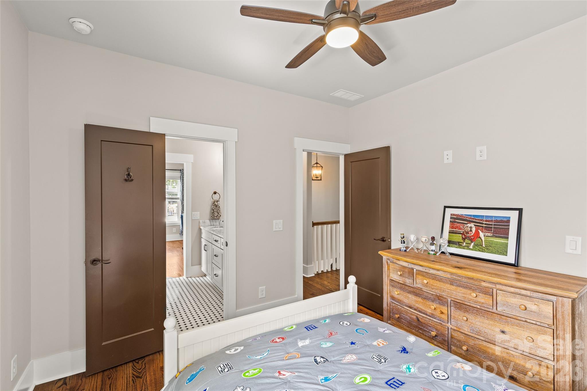 815 W Kingston Avenue — Charlotte