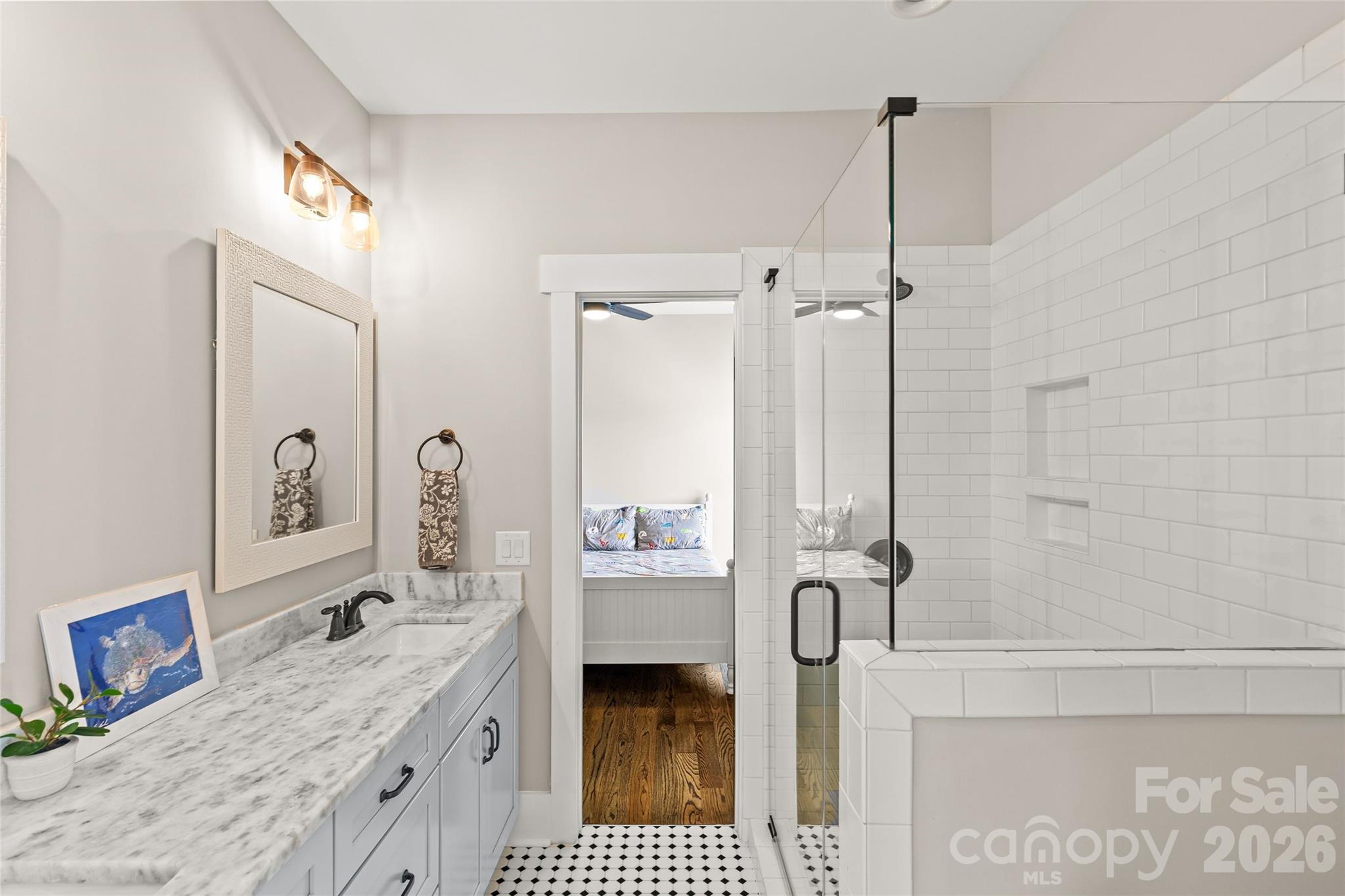 815 W Kingston Avenue — Charlotte