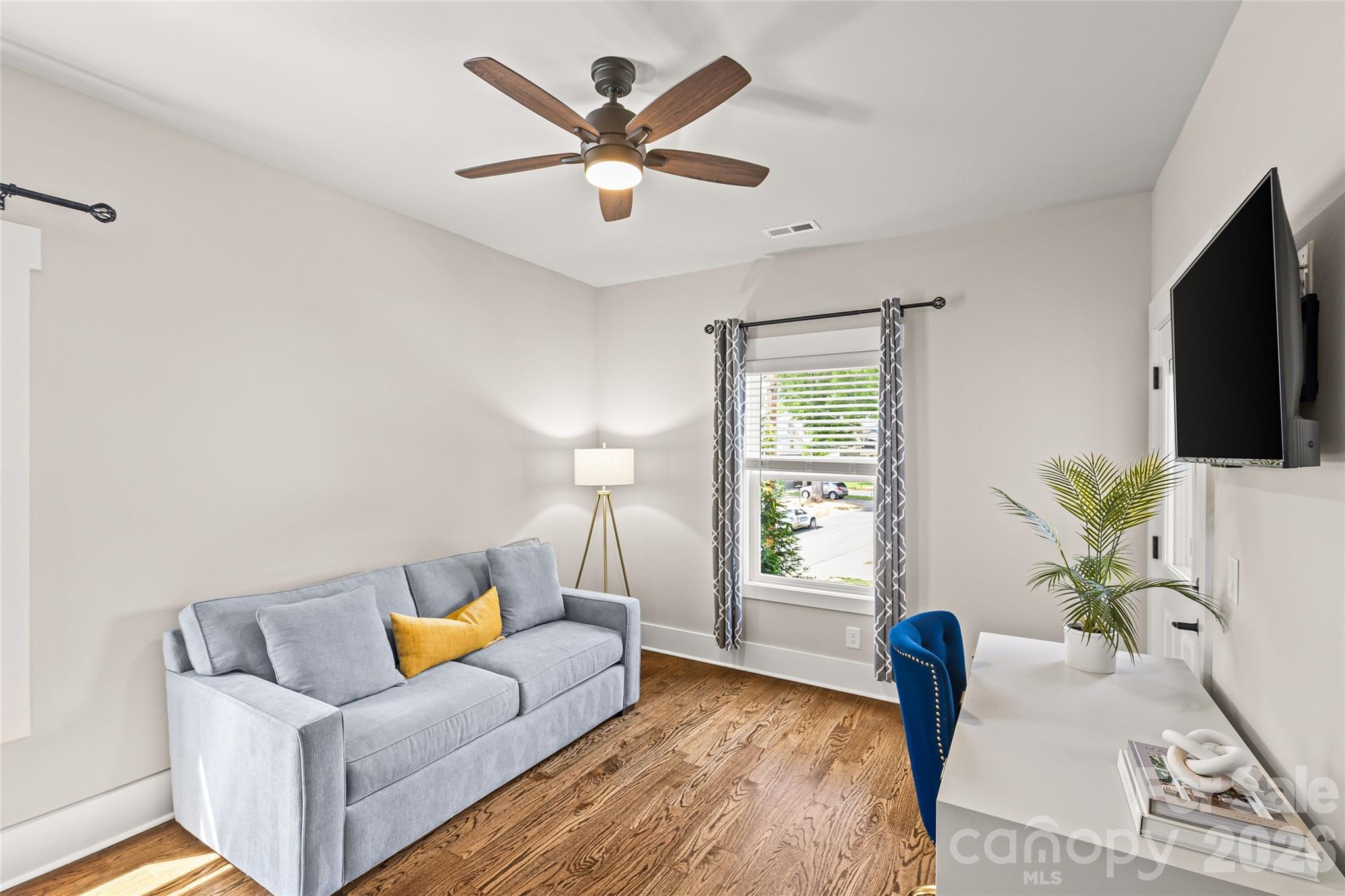 815 W Kingston Avenue — Charlotte