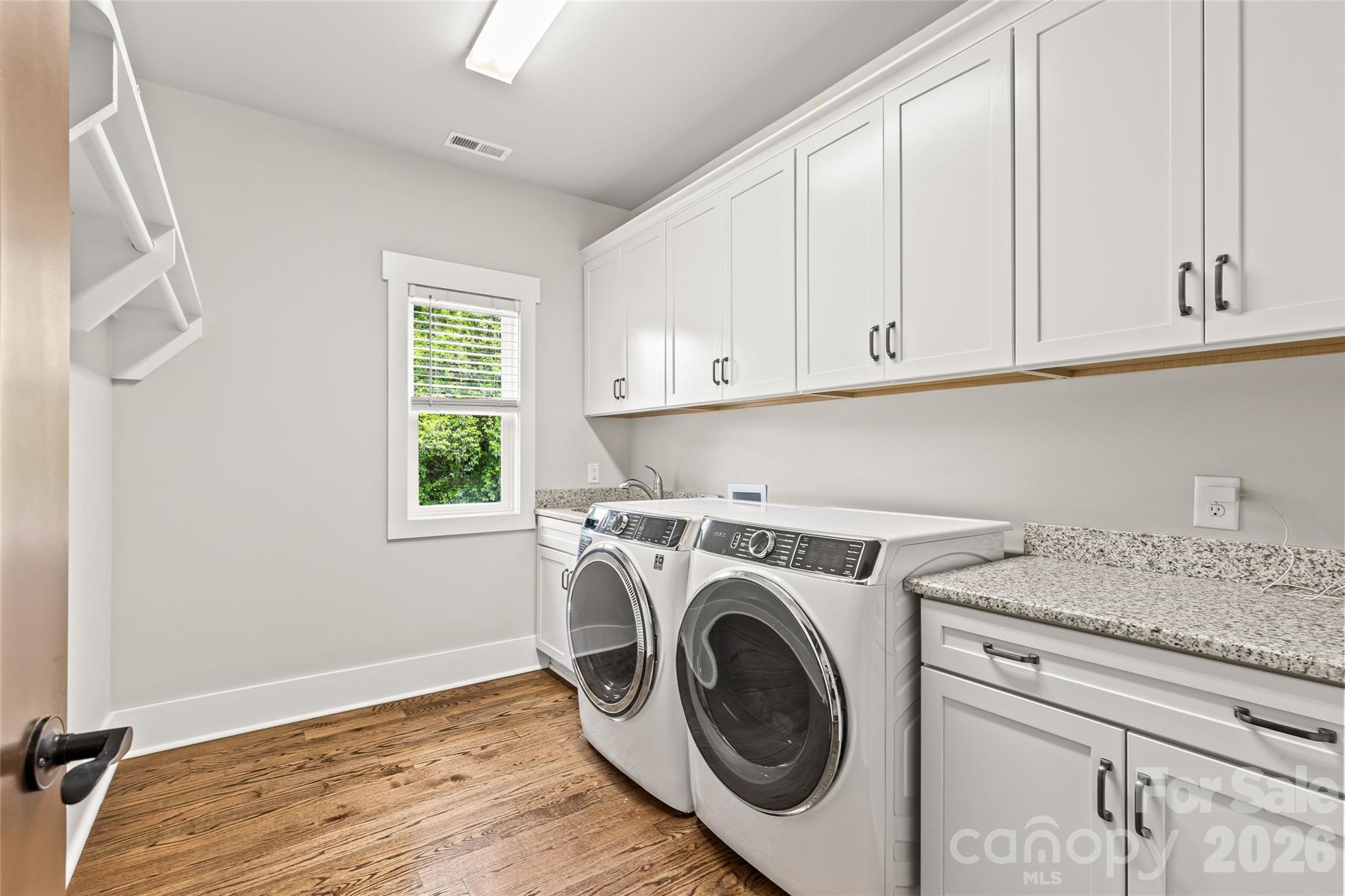 815 W Kingston Avenue — Charlotte