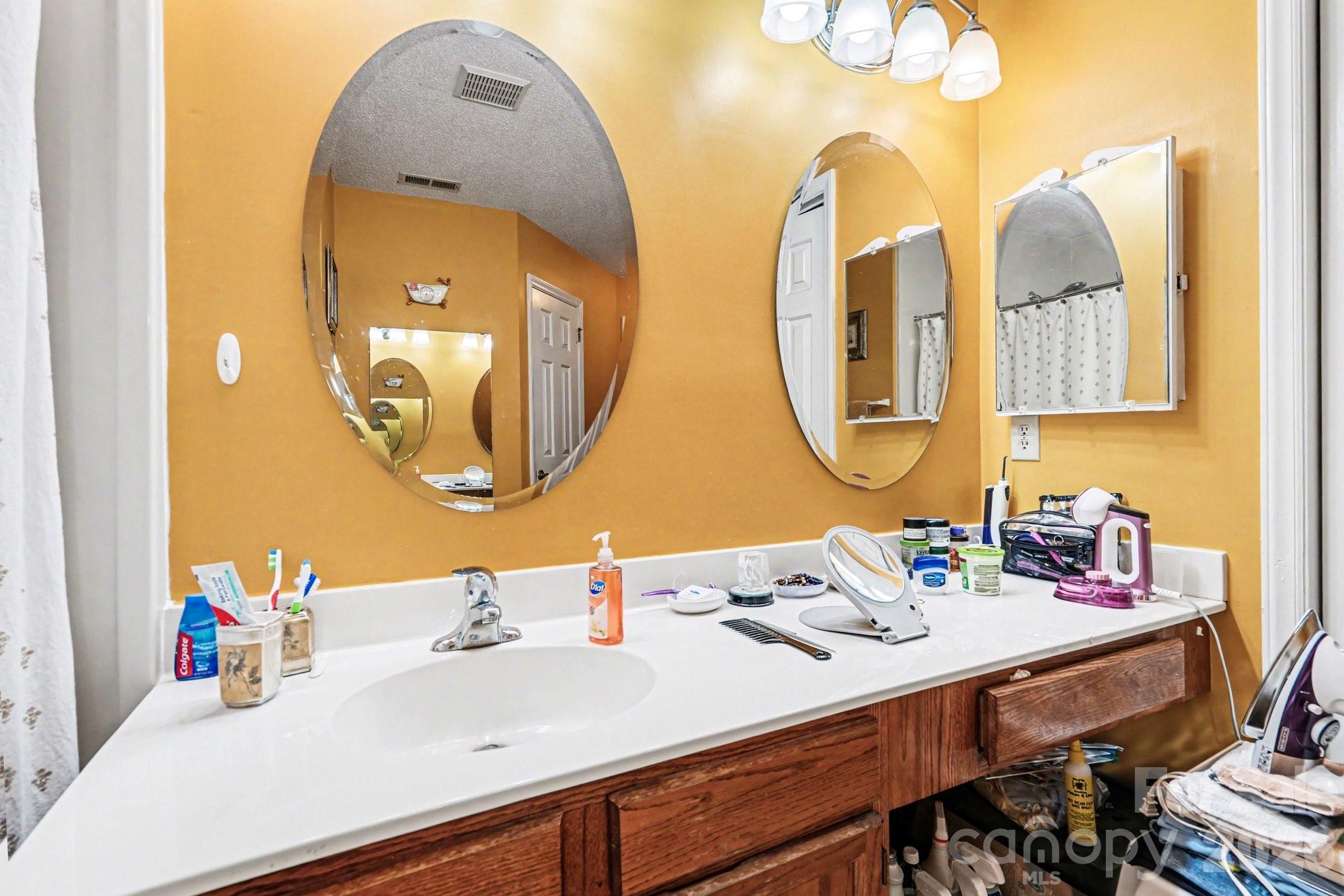 5813 Amity Springs Drive — Charlotte