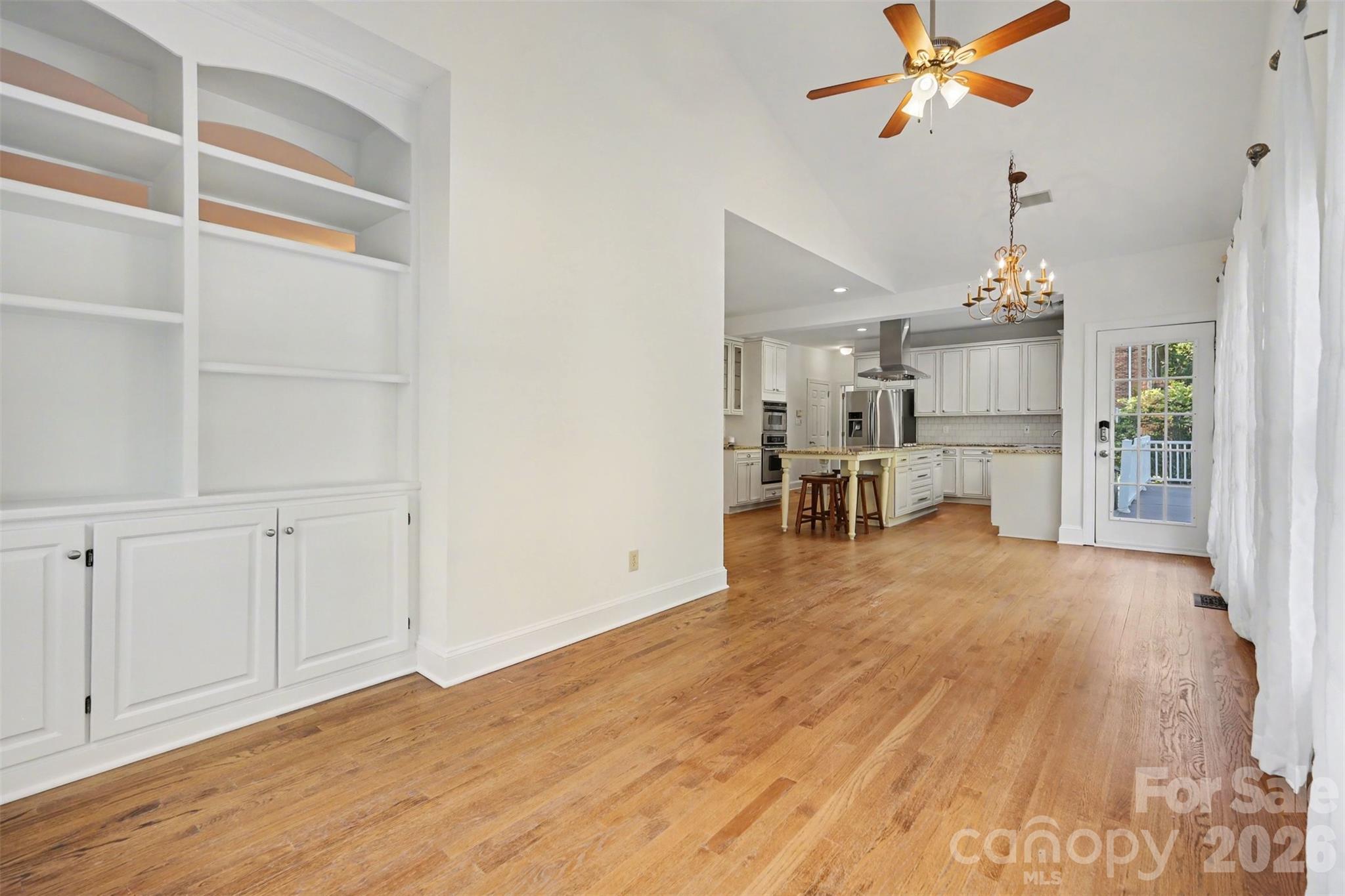 6123 Glen Manor Drive — Charlotte