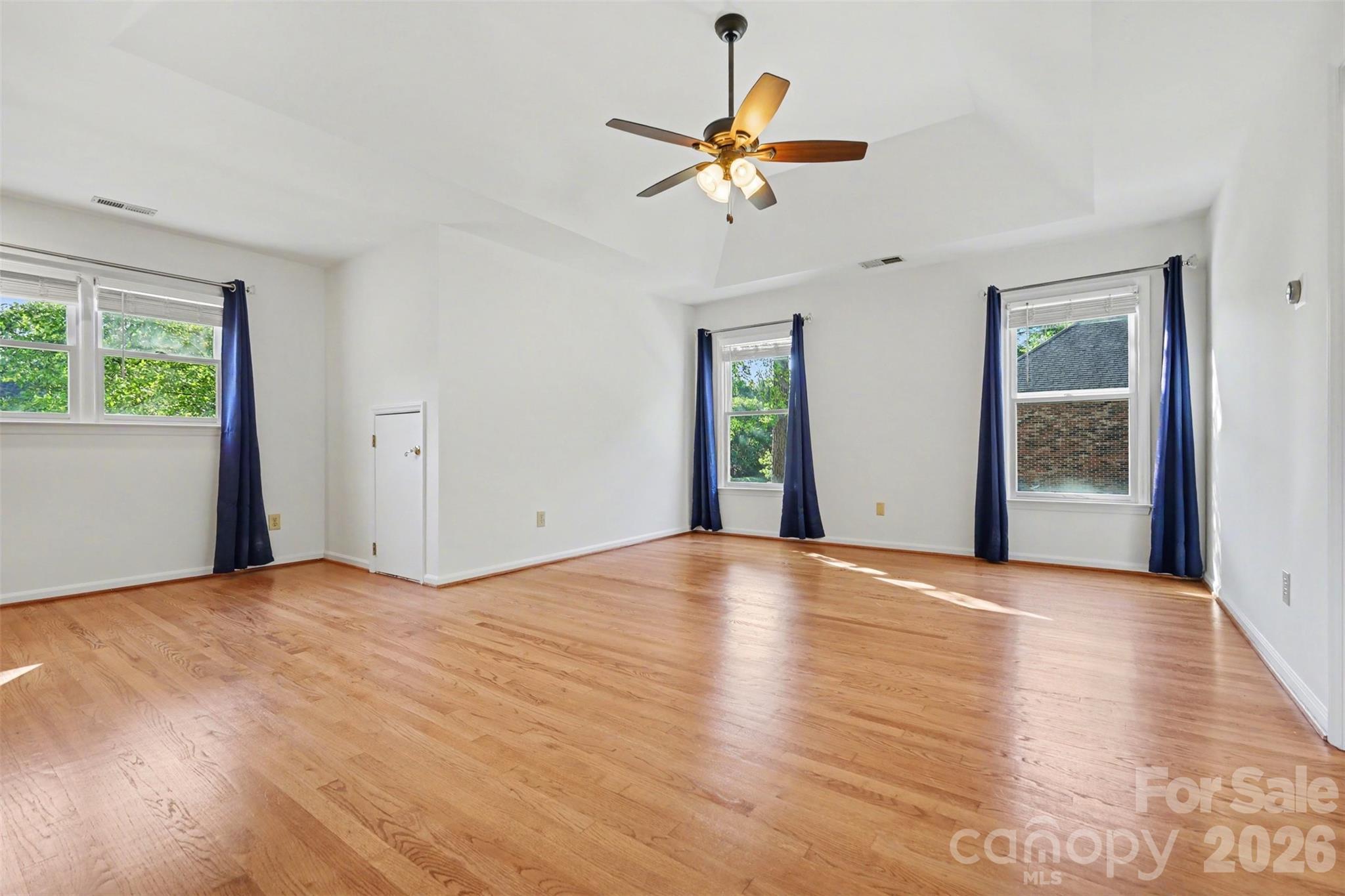 6123 Glen Manor Drive — Charlotte