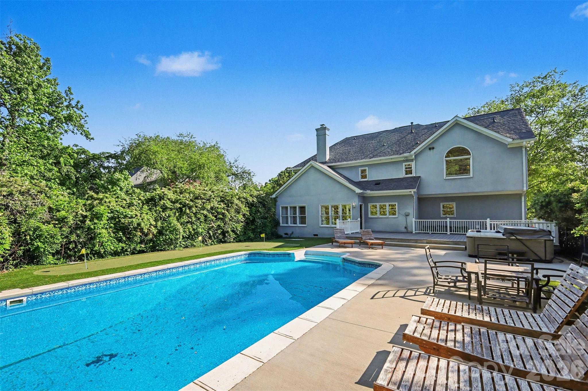 6123 Glen Manor Drive — Charlotte