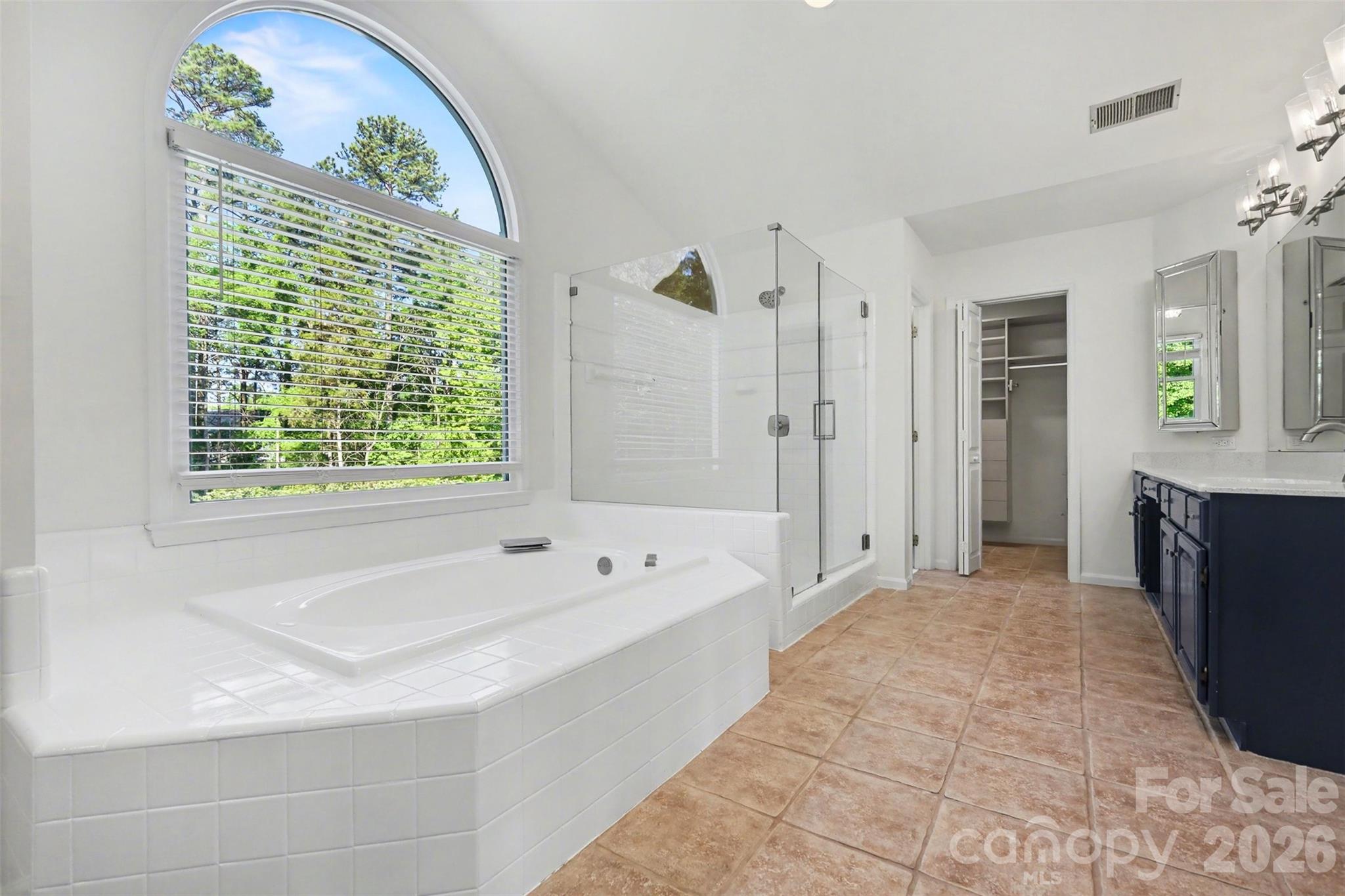 6123 Glen Manor Drive — Charlotte
