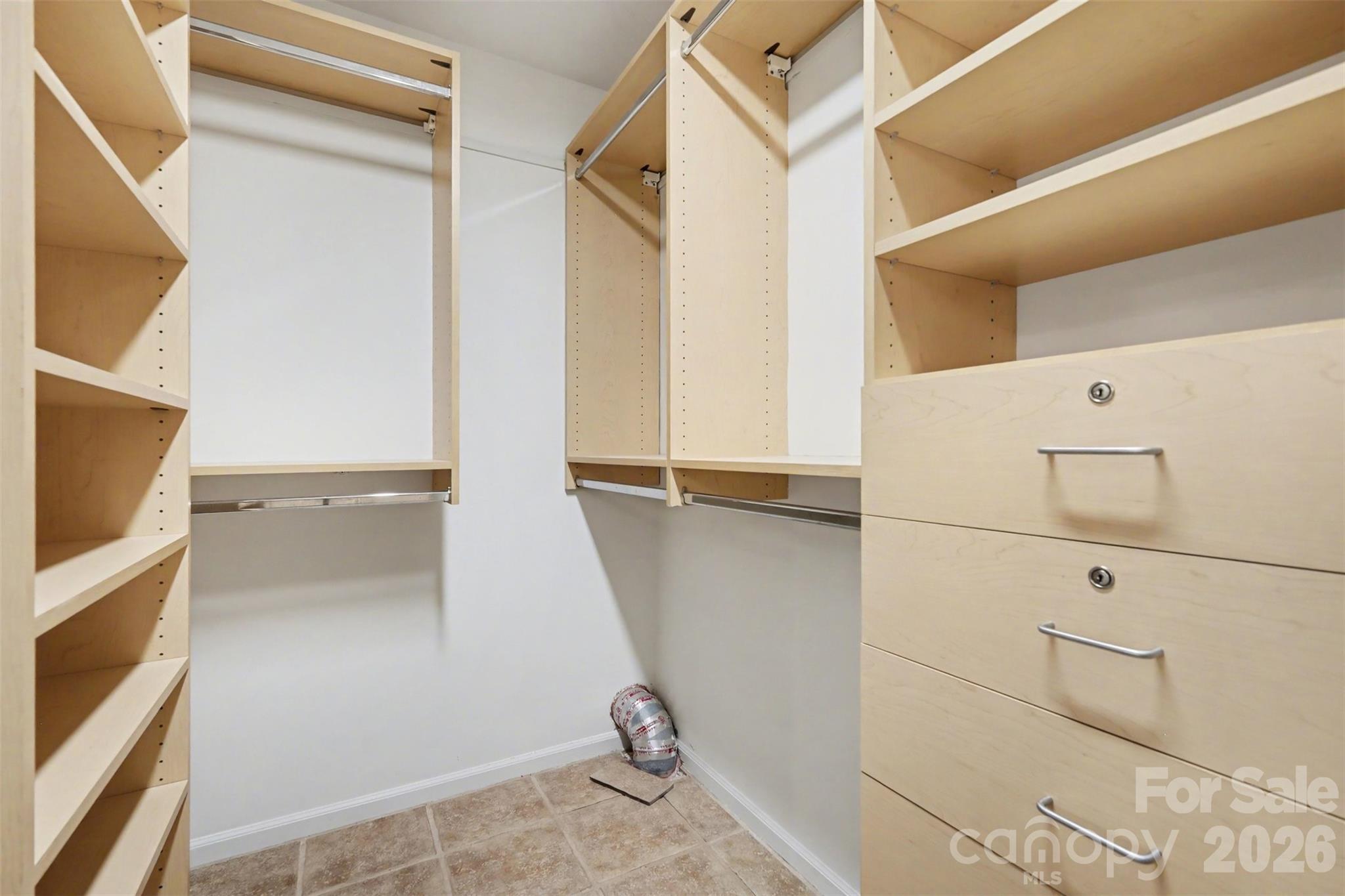 6123 Glen Manor Drive — Charlotte