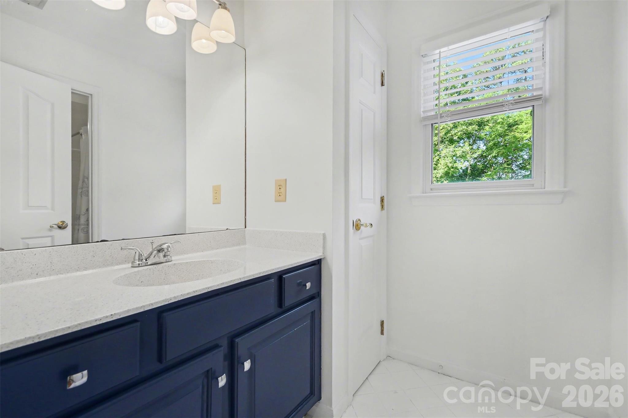 6123 Glen Manor Drive — Charlotte