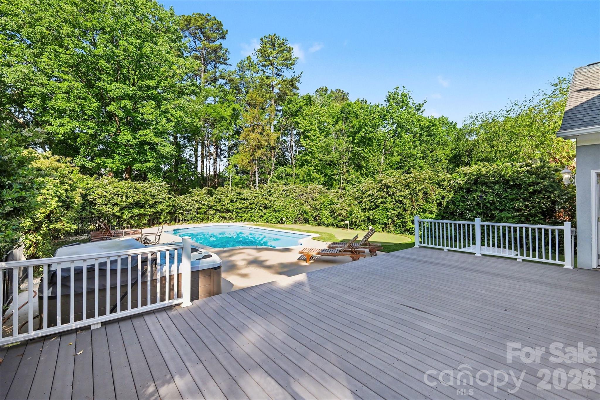 6123 Glen Manor Drive — Charlotte