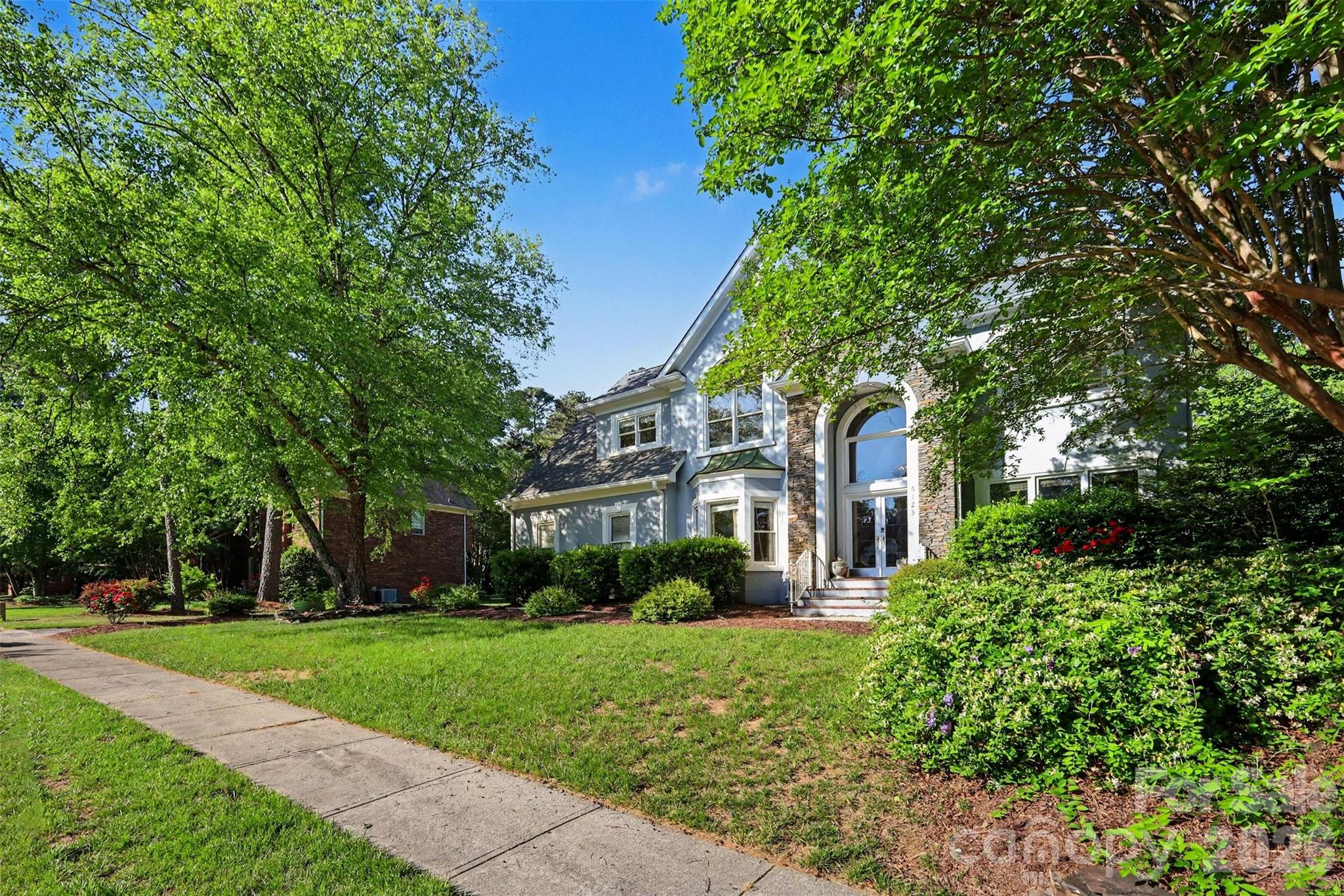 6123 Glen Manor Drive — Charlotte