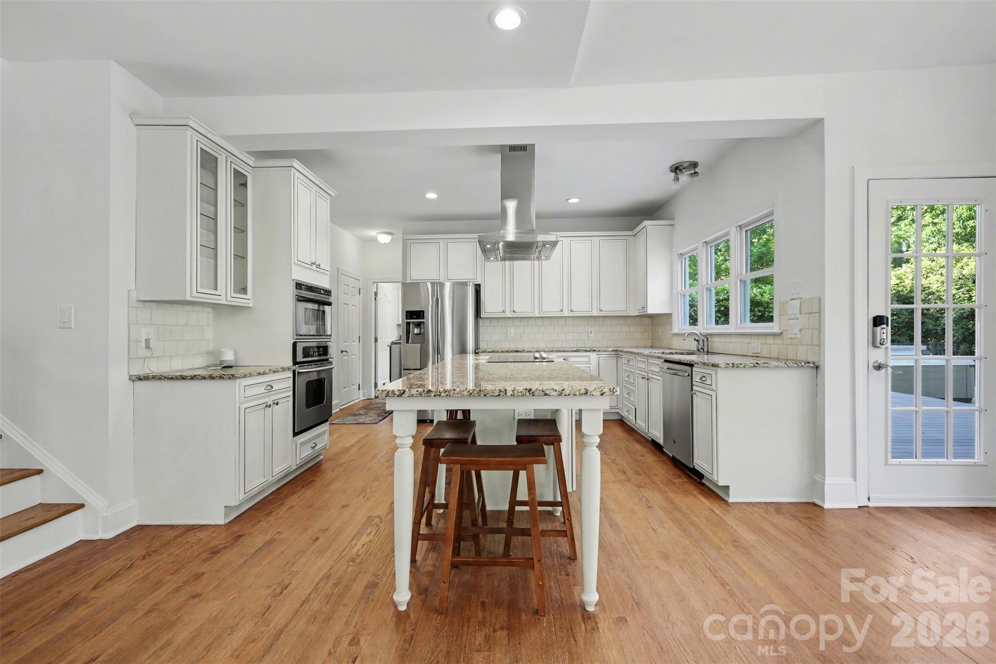 6123 Glen Manor Drive — Charlotte