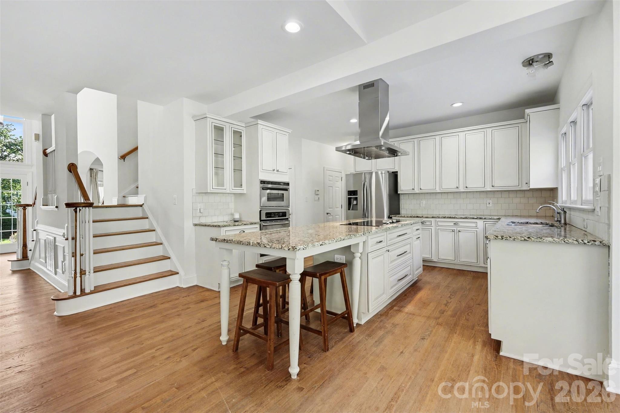 6123 Glen Manor Drive — Charlotte