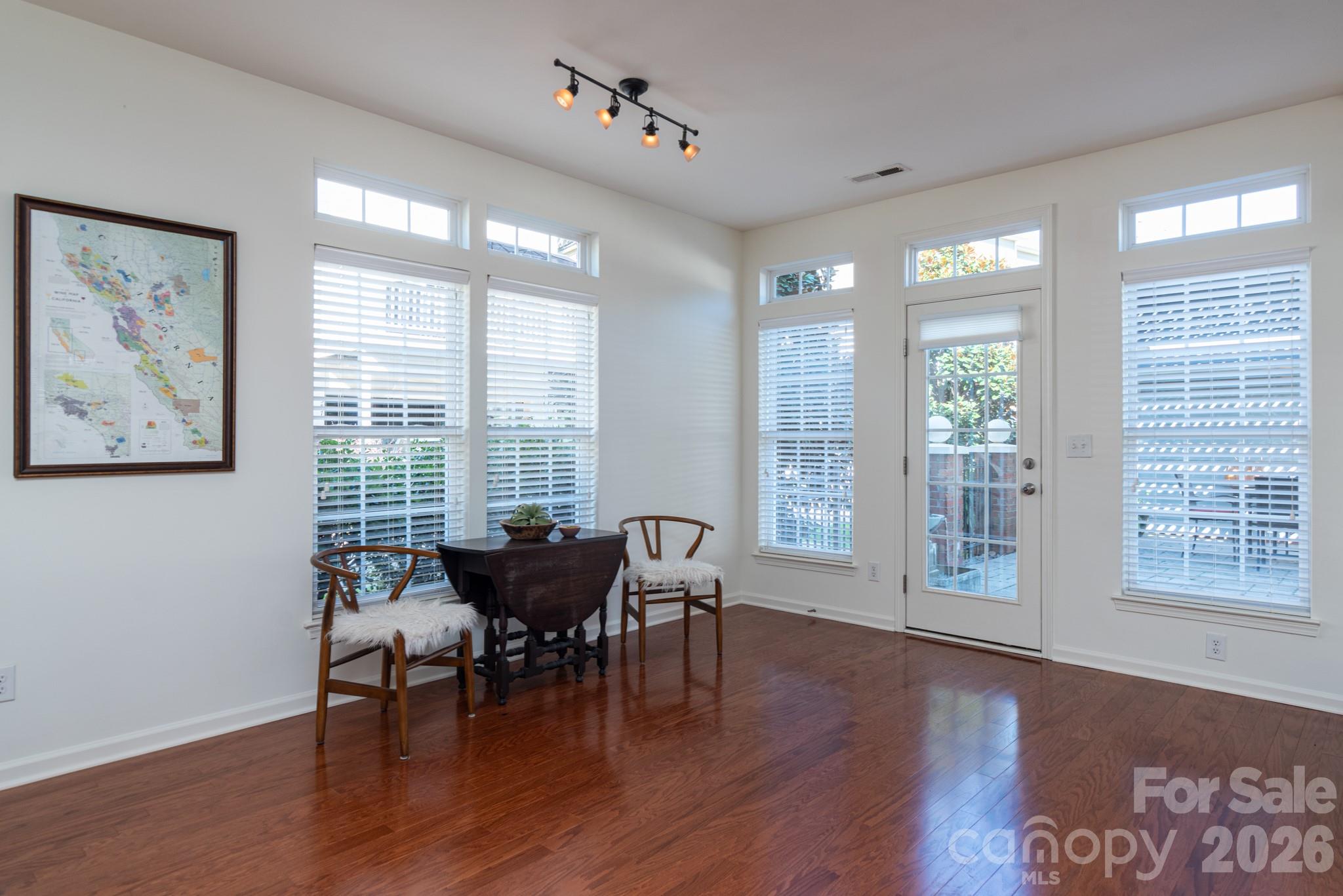 438 Magnolia Street — Davidson