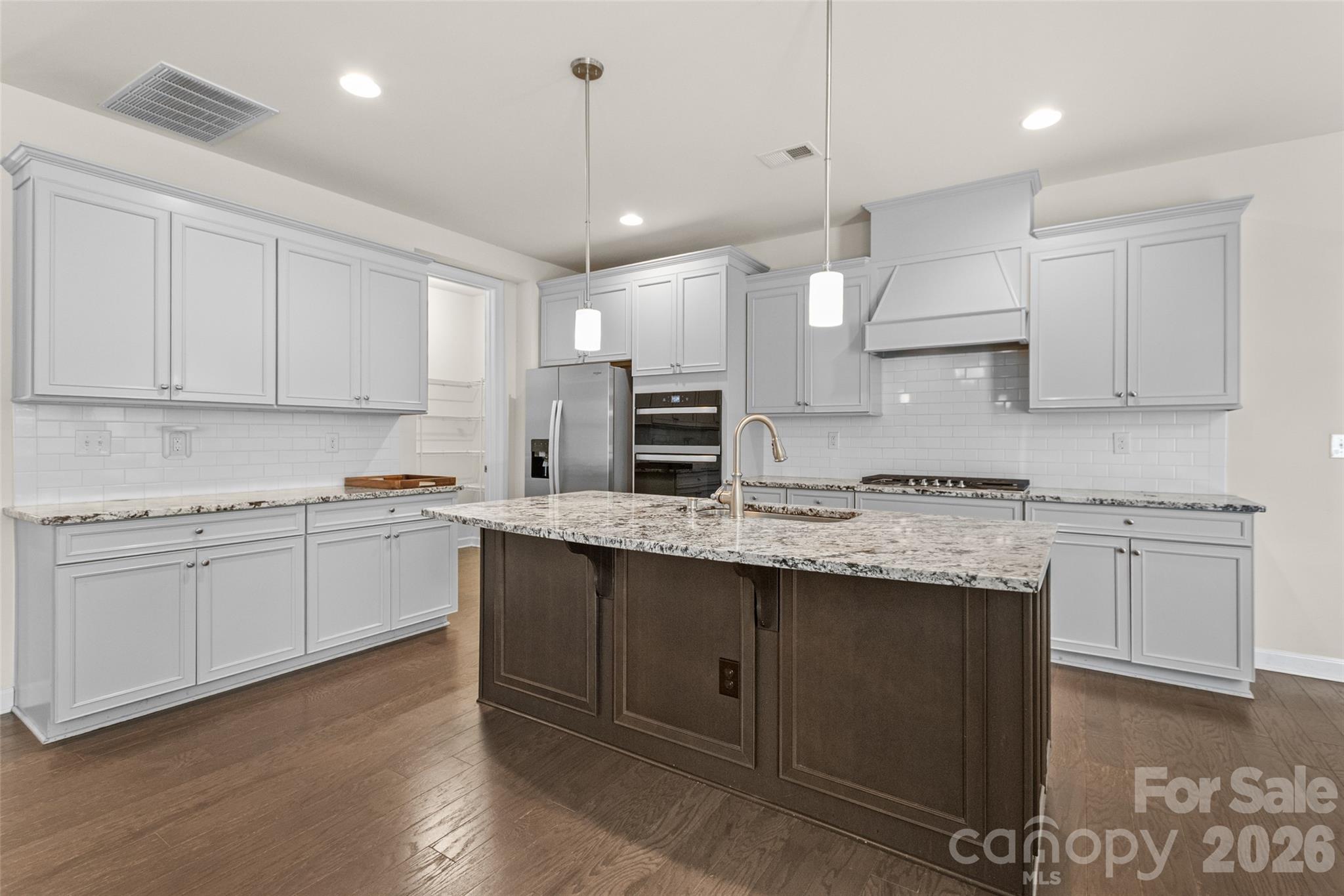 5036 Watersail Way — Clover