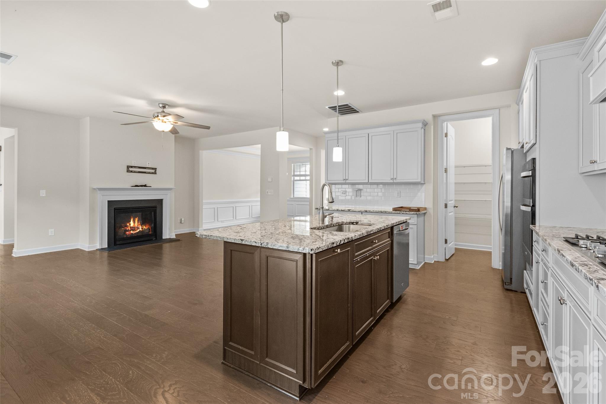 5036 Watersail Way — Clover