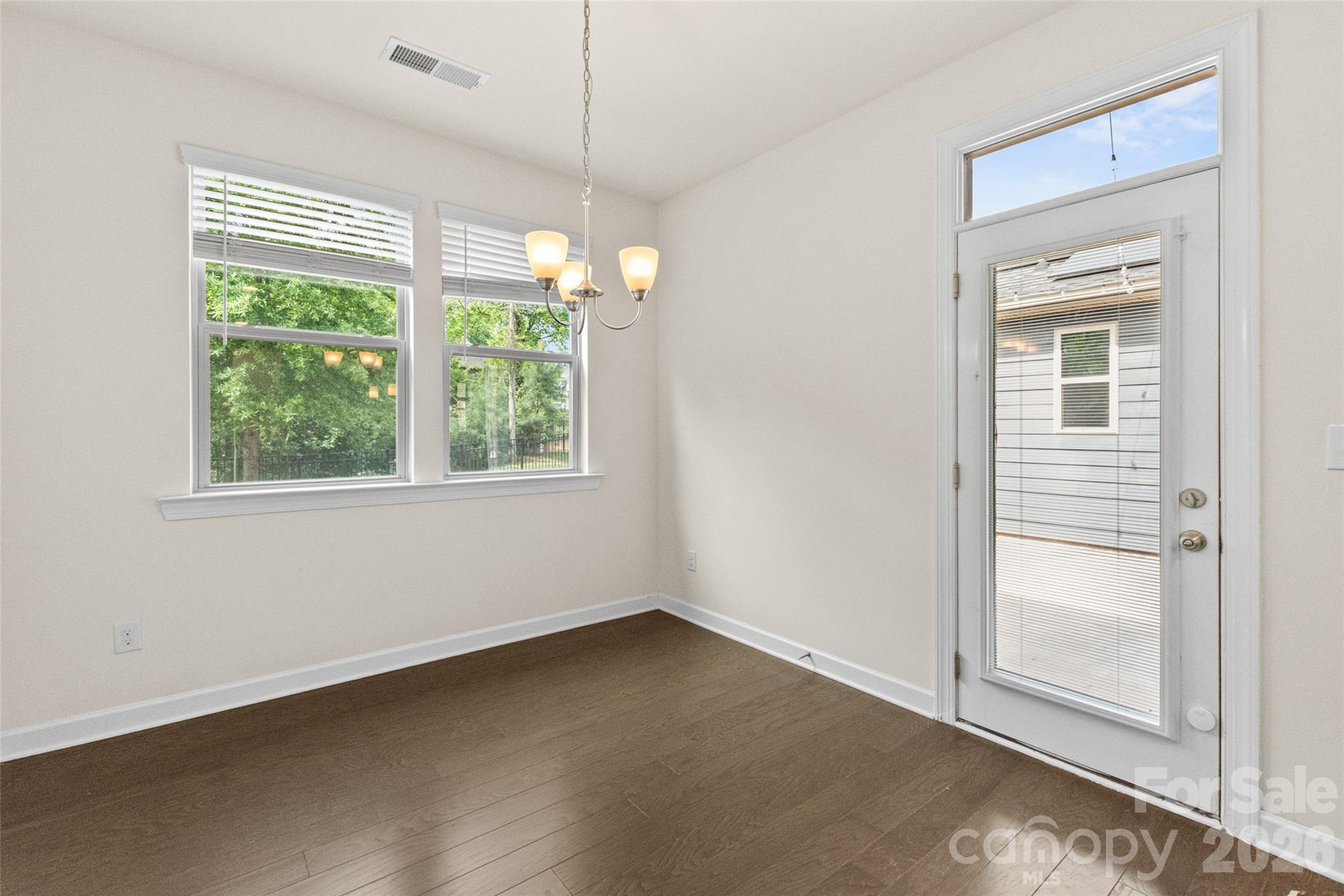 5036 Watersail Way — Clover