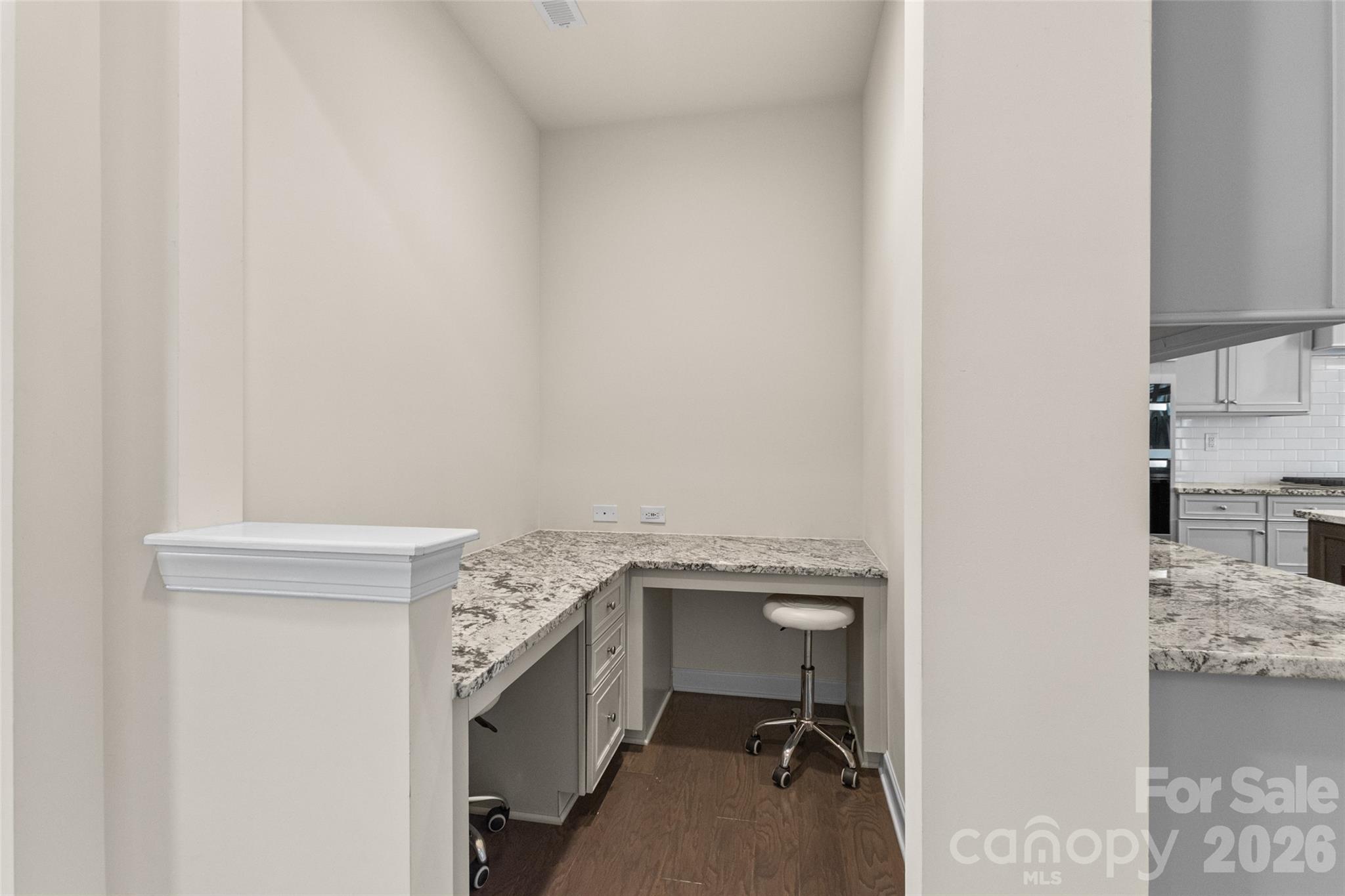 5036 Watersail Way — Clover