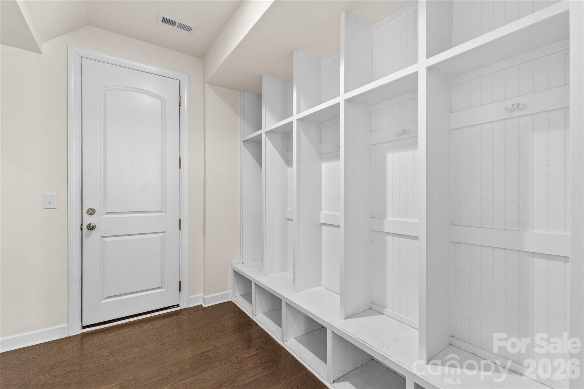 5036 Watersail Way — Clover