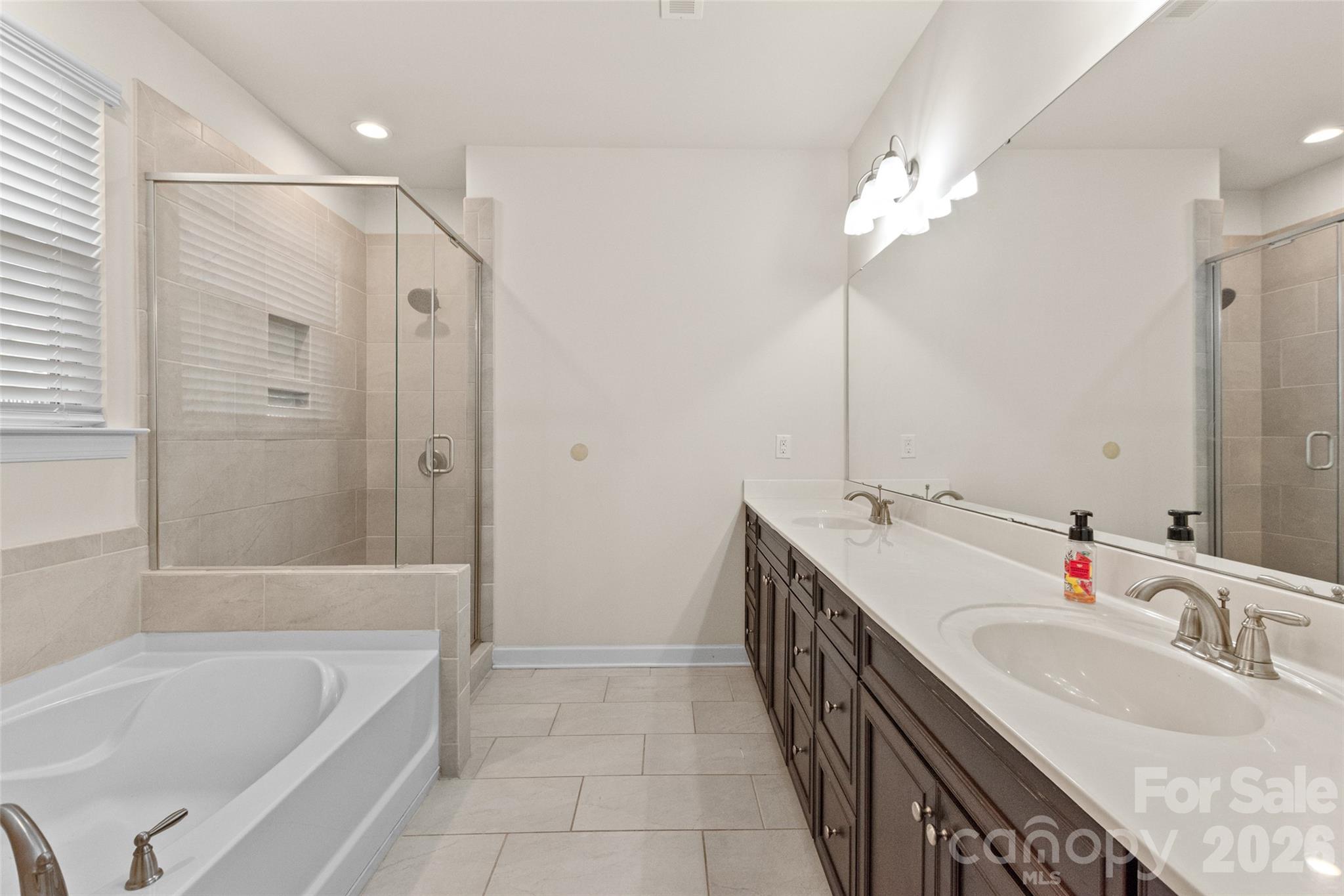 5036 Watersail Way — Clover