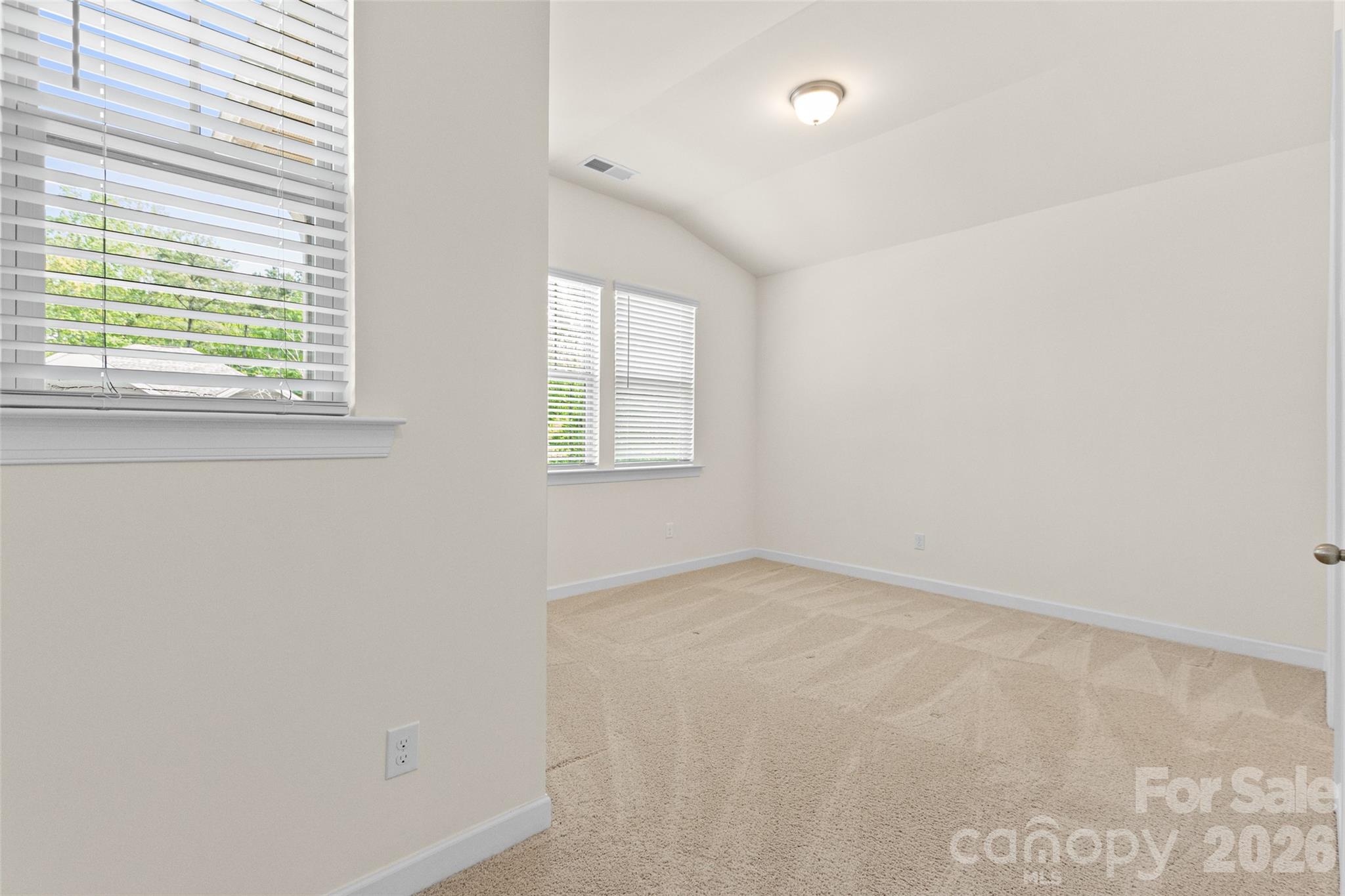 5036 Watersail Way — Clover