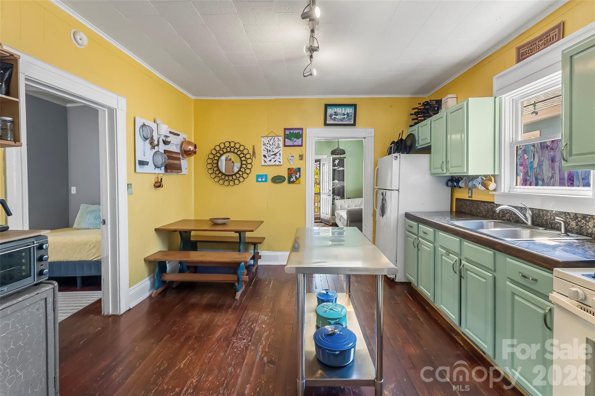66 Adams Street — Asheville