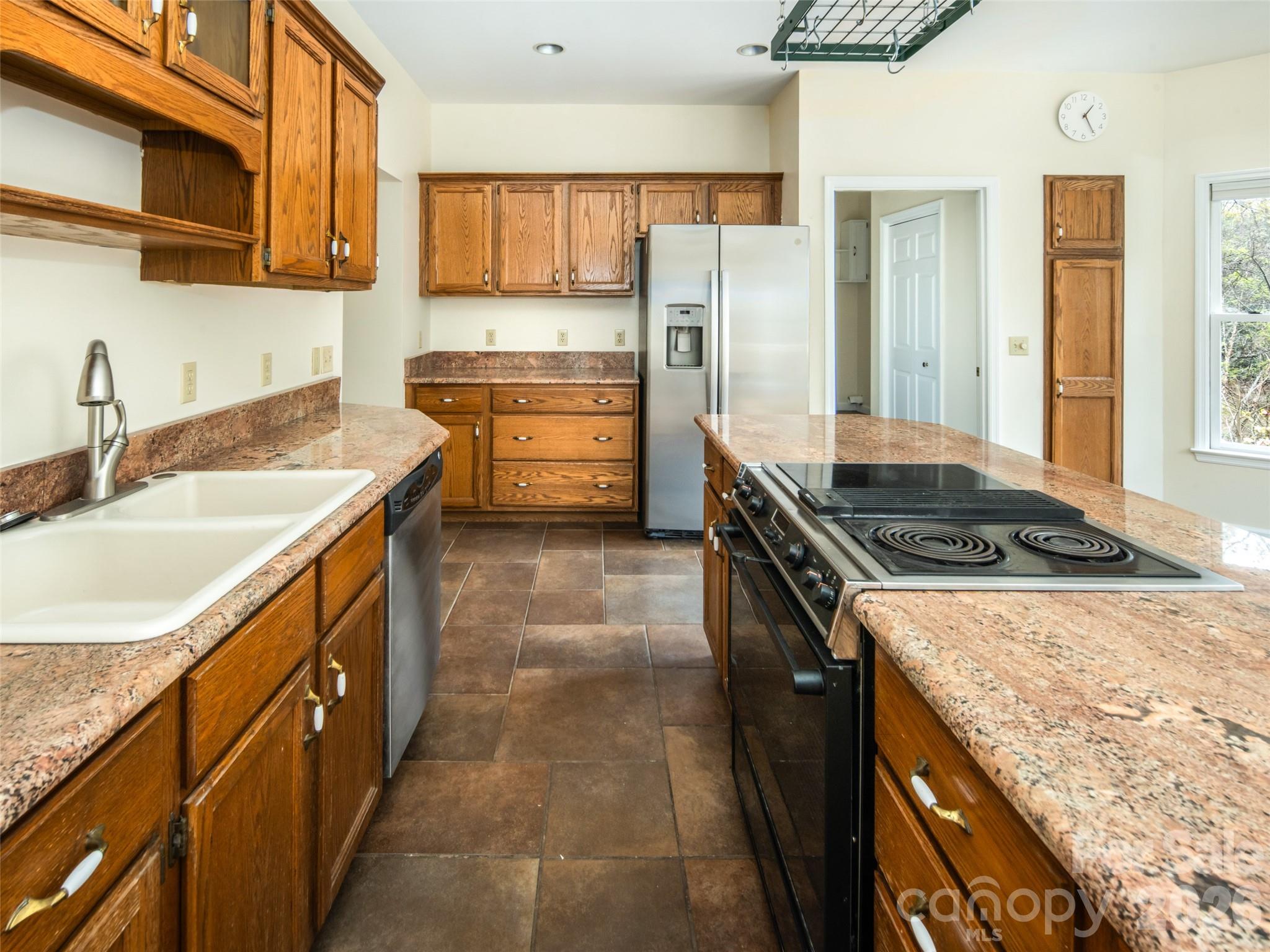 39 Eastmoor Drive — Asheville